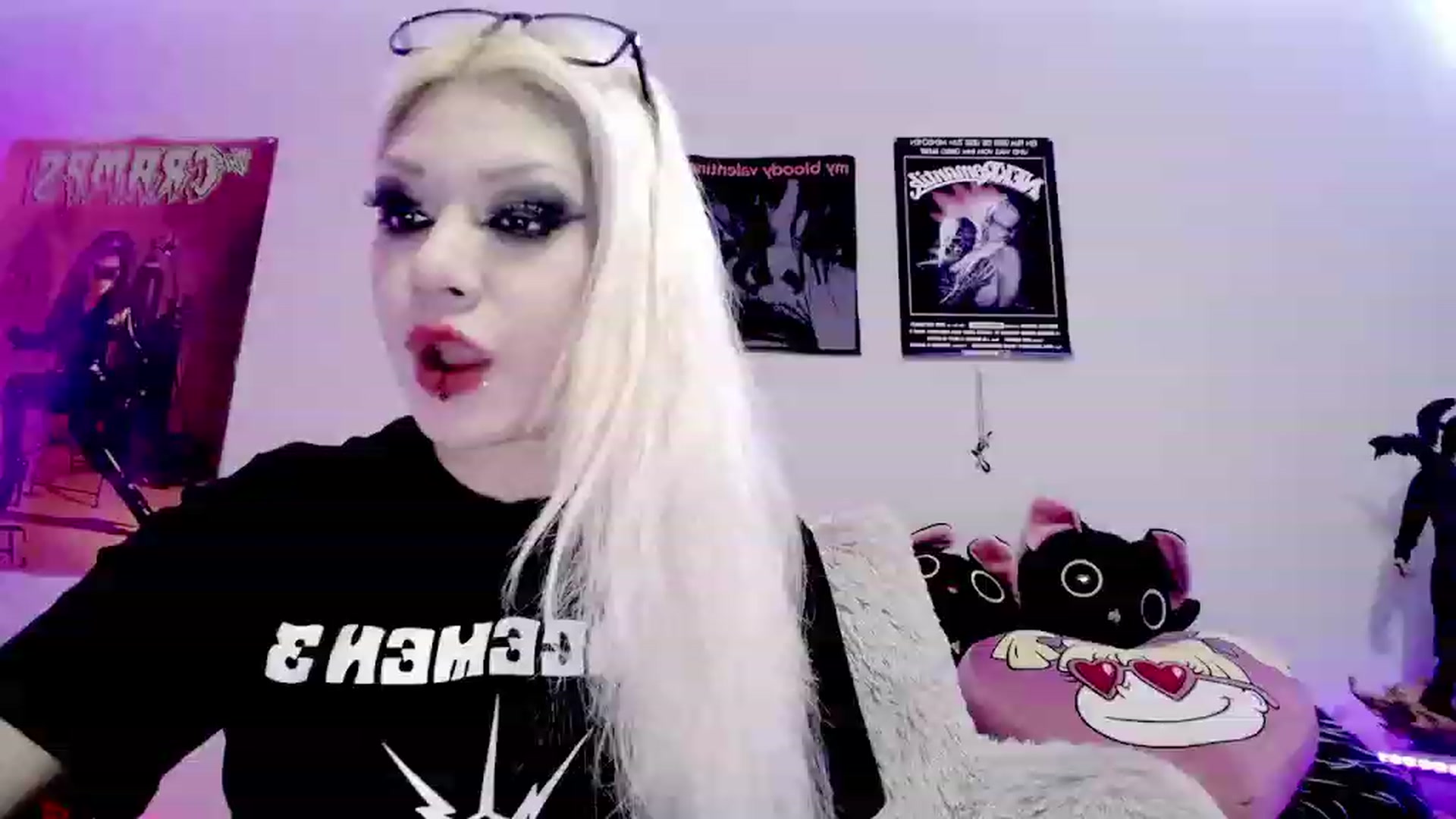 Gallery image thumbnail from Lysergia_'s myfreecams stream on, 02/10/2024, 10:24 image 20 of 20