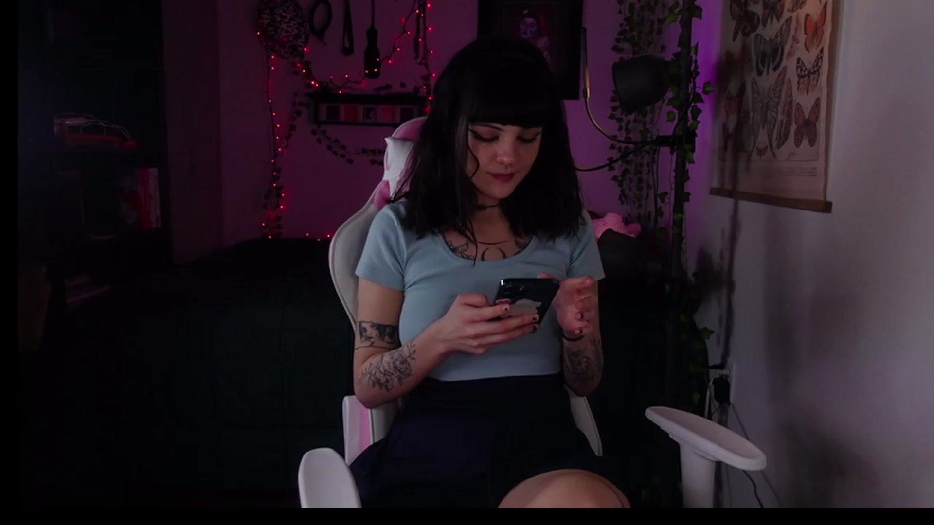 Gallery image thumbnail from Lzardqueen's myfreecams stream on, 01/23/2023, 01:53 image 12 of 20