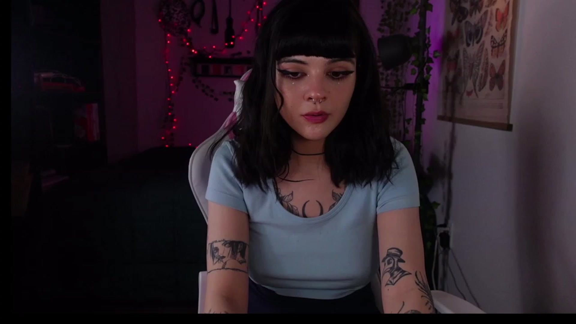 Gallery image thumbnail from Lzardqueen's myfreecams stream on, 01/23/2023, 01:53 image 13 of 20