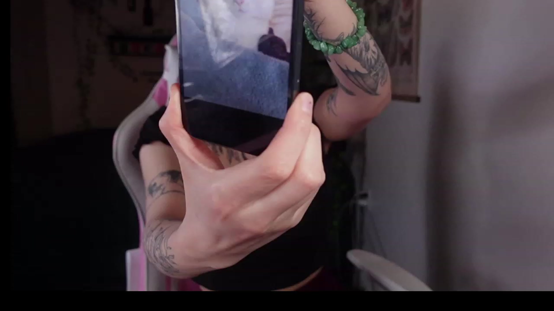 Gallery image thumbnail from Lzardqueen's myfreecams stream on, 01/27/2023, 05:20 image 12 of 20