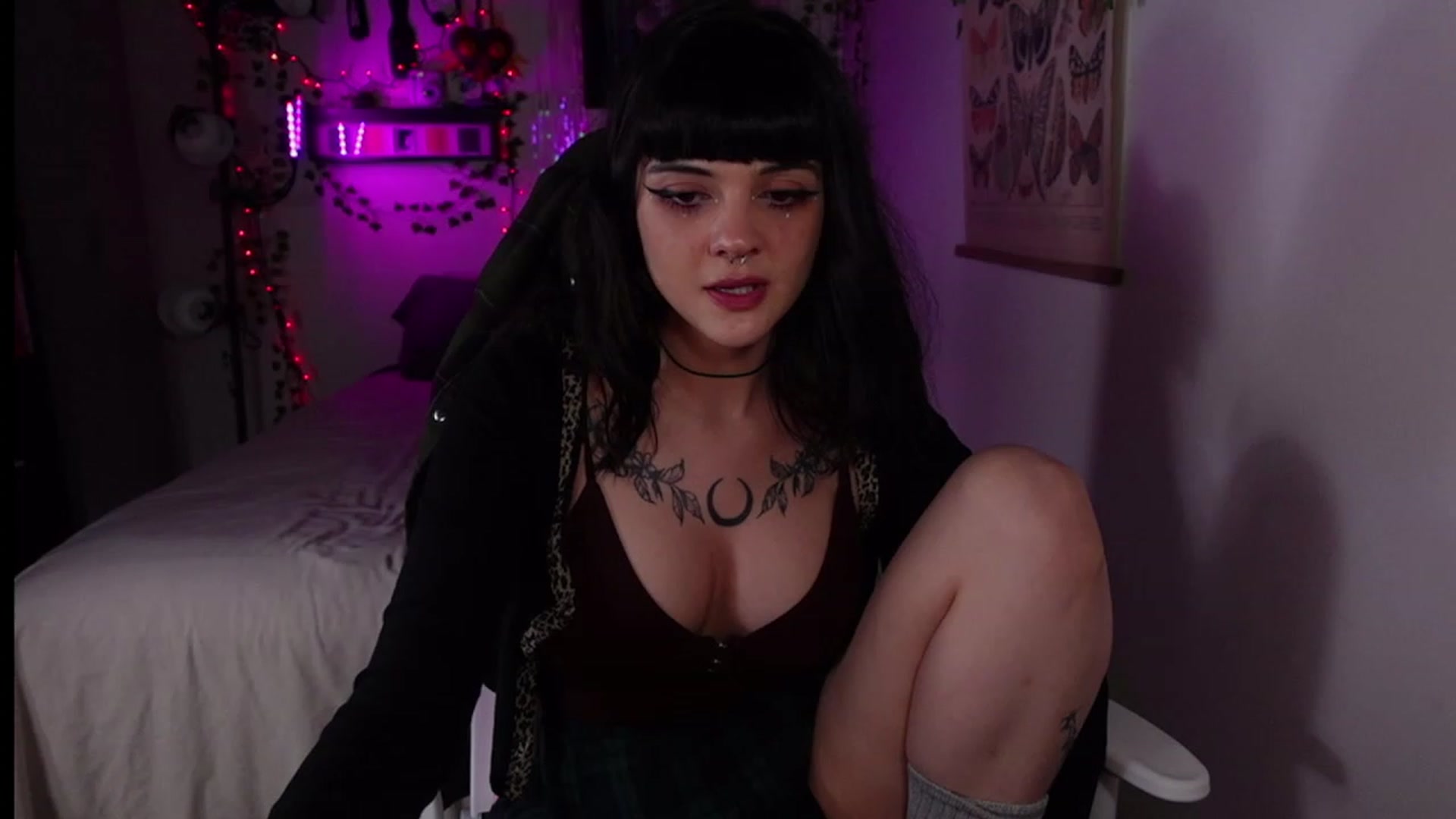 Gallery image thumbnail from Lzardqueen's myfreecams stream on, 02/09/2023, 06:17 image 15 of 20