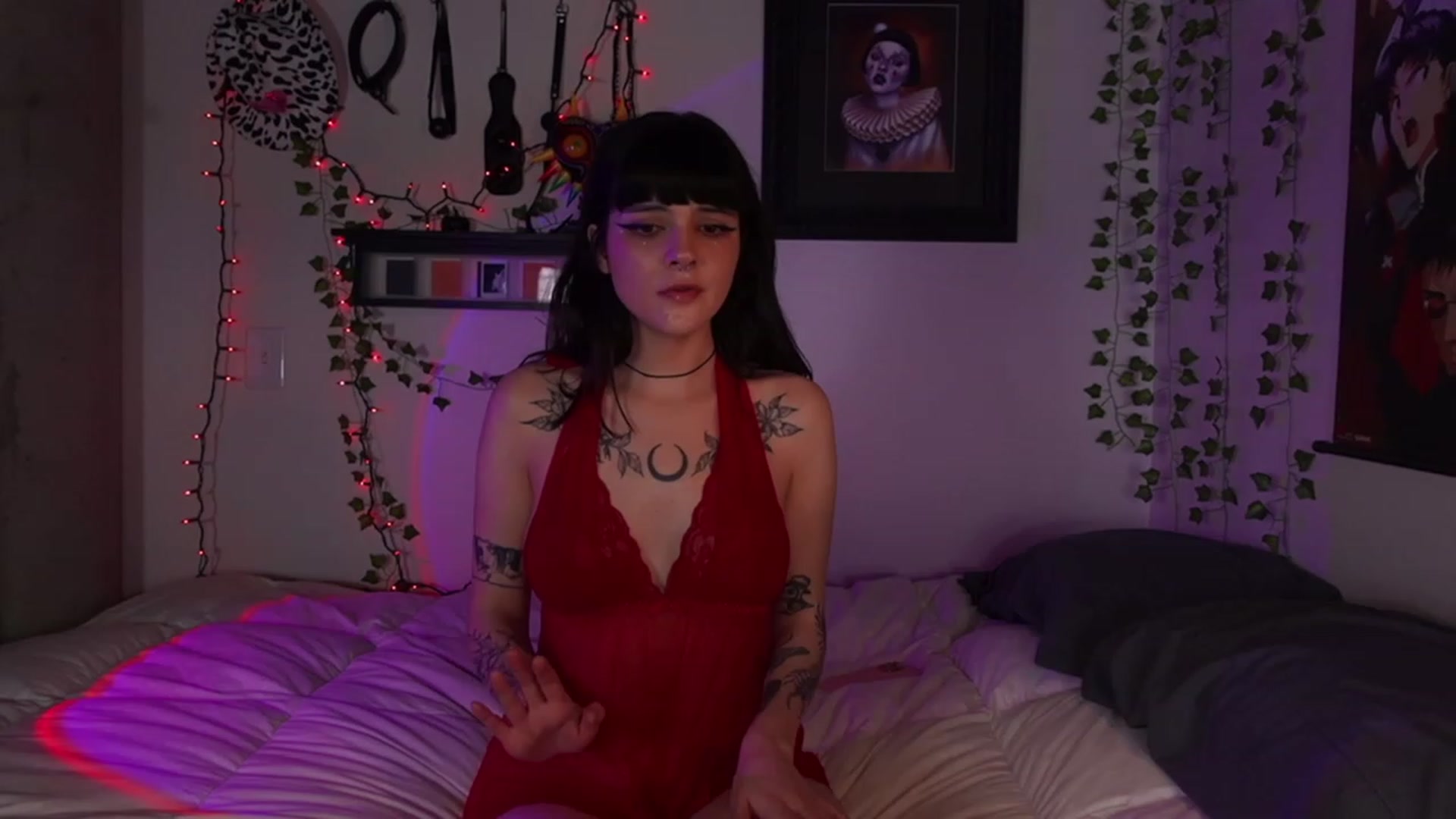 Gallery image thumbnail from Lzardqueen's myfreecams stream on, 03/16/2023, 04:10 image 7 of 20