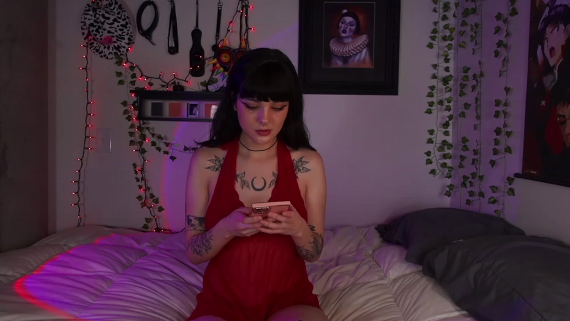 Gallery image thumbnail from Lzardqueen's myfreecams stream on, 03/16/2023, 04:10 image 8 of 20