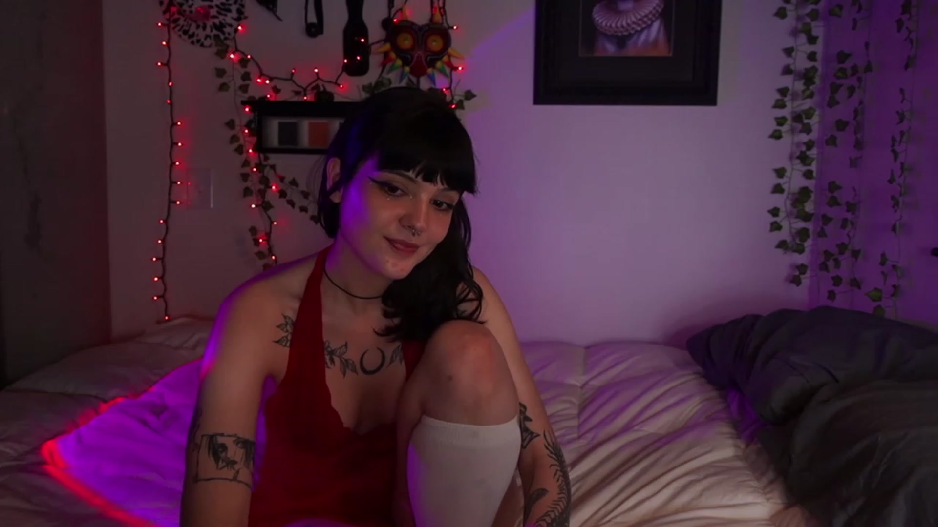 Gallery image thumbnail from Lzardqueen's myfreecams stream on, 03/16/2023, 06:20 image 3 of 20