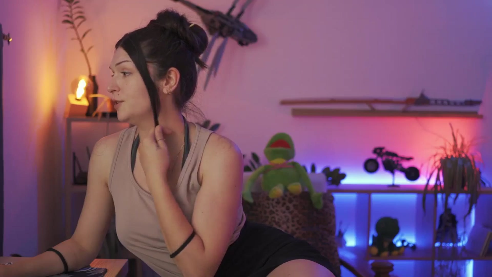 Gallery image thumbnail from M1aGarand's myfreecams stream on, 08/08/2024, 22:35 image 19 of 20
