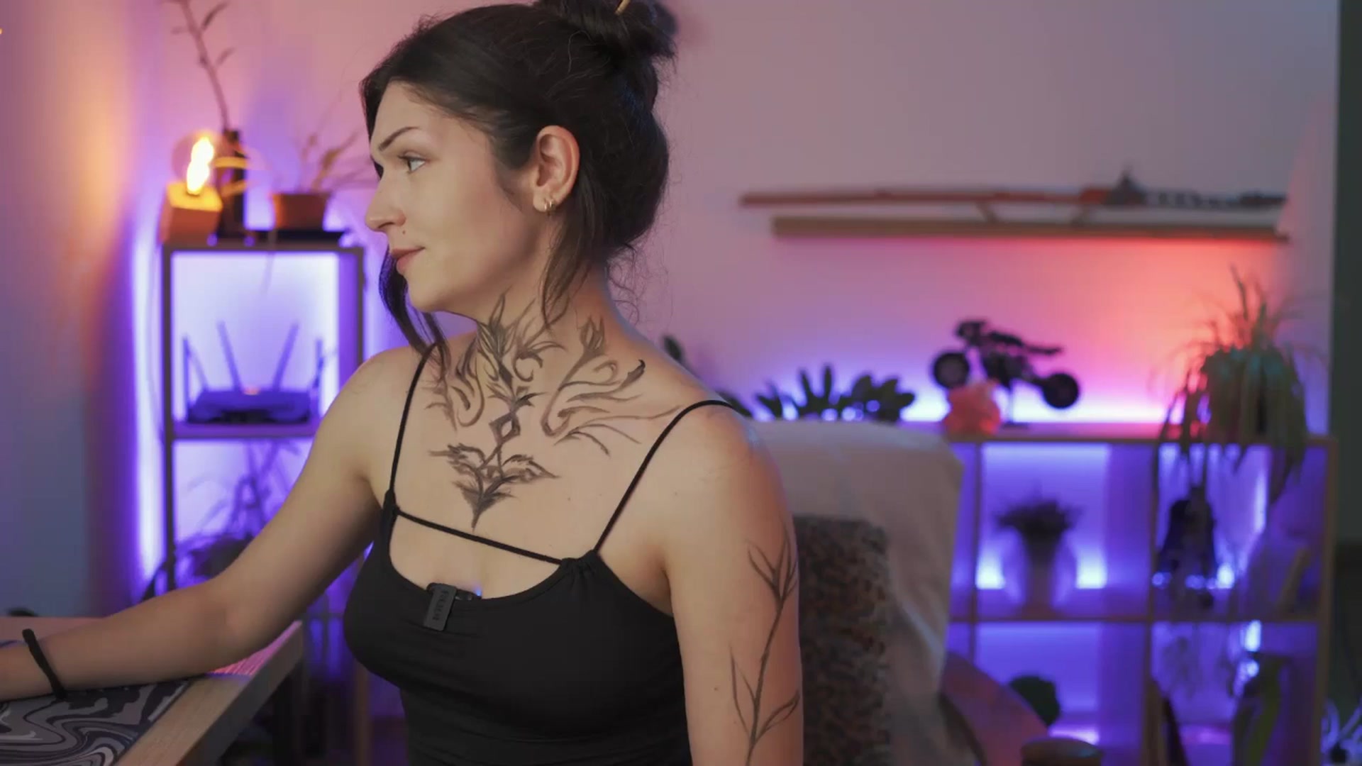 Gallery image thumbnail from M1aGarand's myfreecams stream on, 08/12/2024, 24:19 image 15 of 20