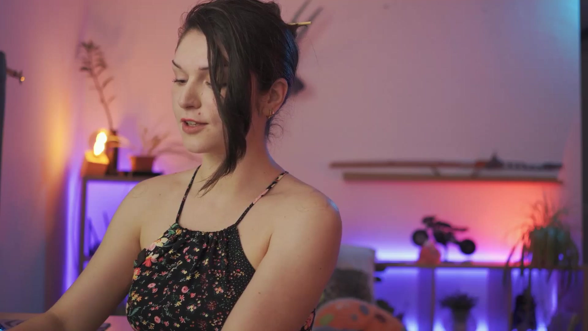 Gallery image thumbnail from M1aGarand's myfreecams stream on, 08/18/2024, 23:47 image 15 of 20