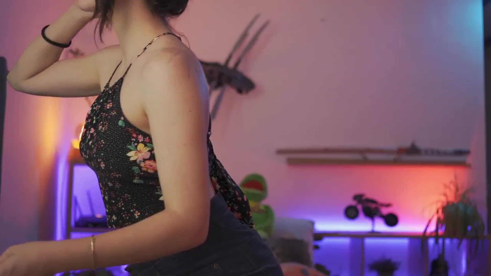 Gallery image thumbnail from M1aGarand's myfreecams stream on, 08/19/2024, 01:29 image 5 of 20