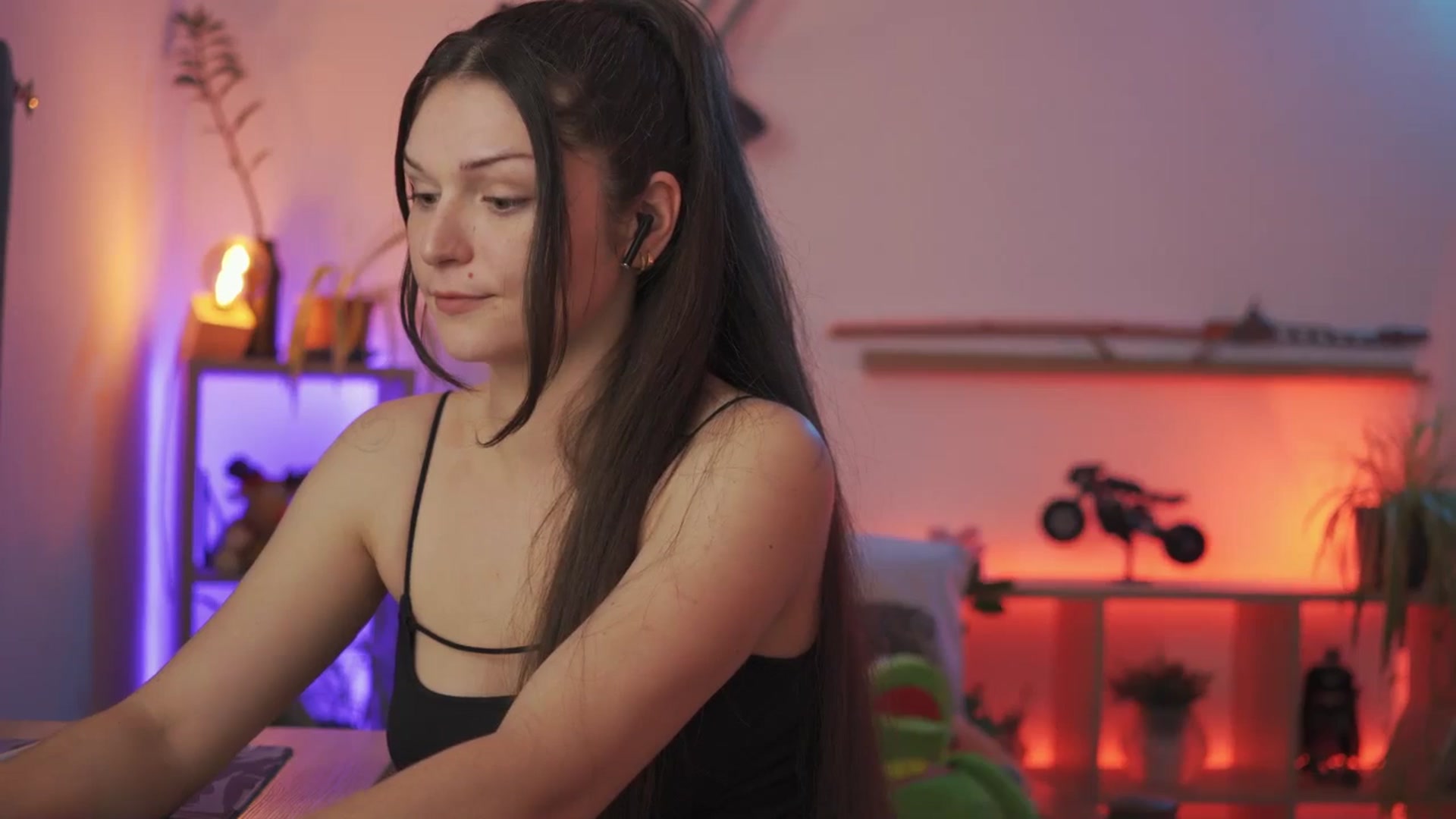 Gallery image thumbnail from M1aGarand's myfreecams stream on, 08/21/2024, 01:58 image 19 of 20