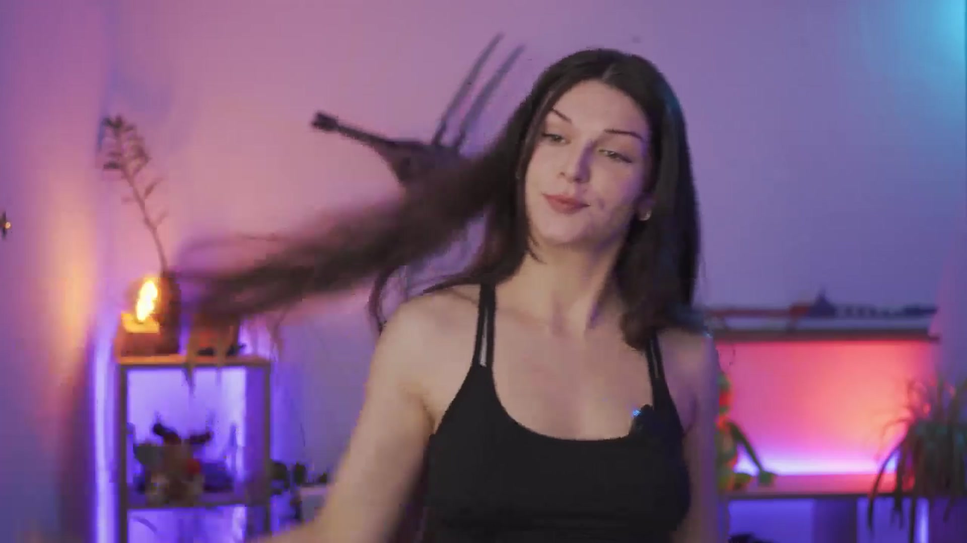 Gallery image thumbnail from M1aGarand's myfreecams stream on, 08/25/2024, 24:11 image 3 of 20