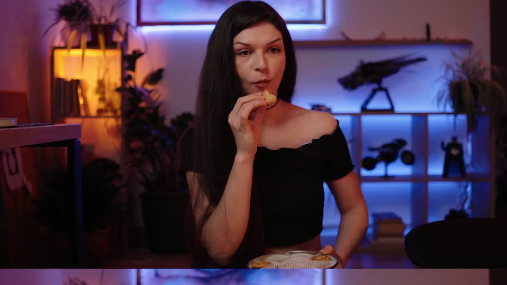 Gallery image thumbnail from M1aGarand's myfreecams stream on, 04/30/2025, 22:08 image 18 of 20