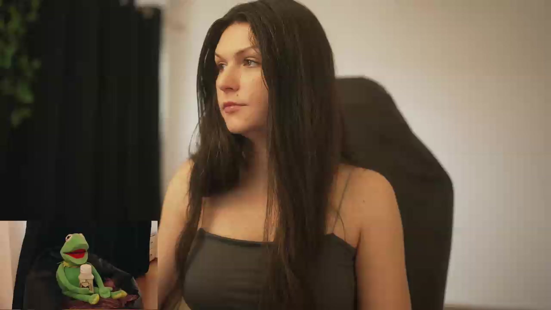 Gallery image thumbnail from M1aGarand's myfreecams stream on, 06/13/2026, 14:17 image 9 of 20