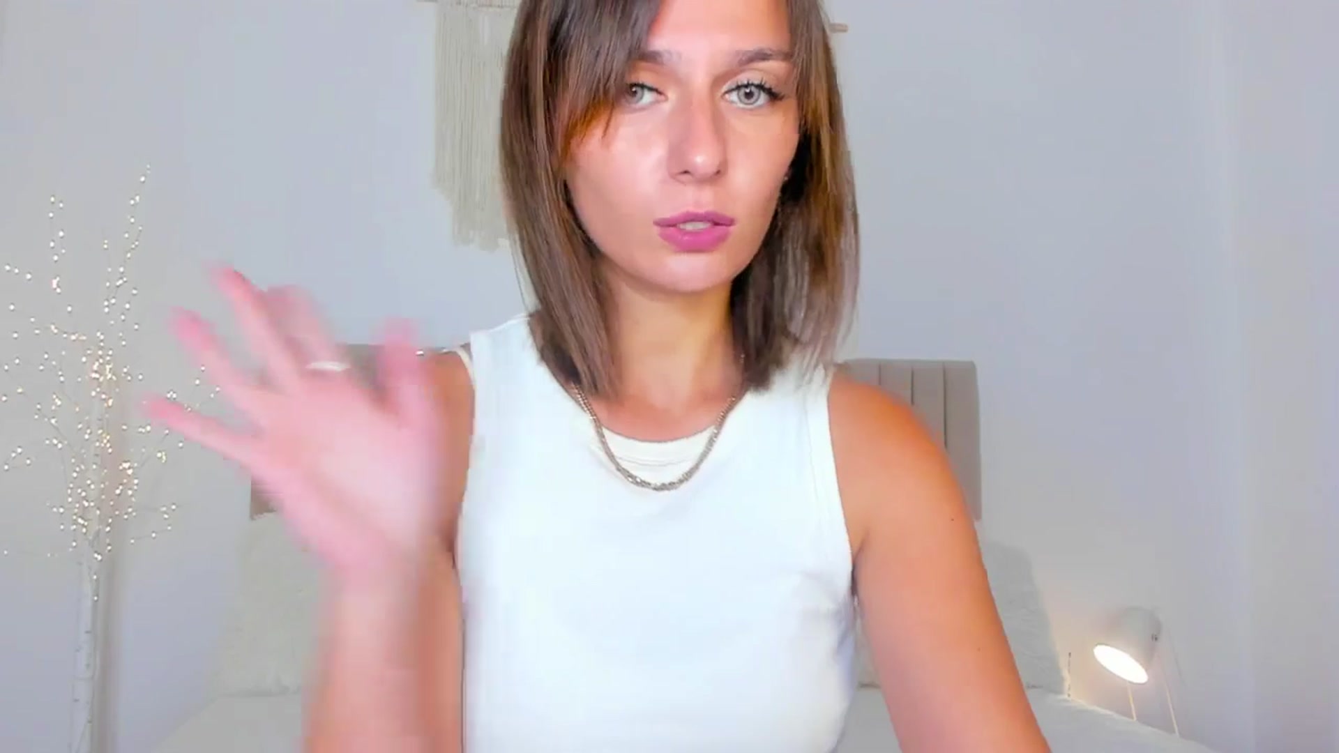 Gallery image thumbnail from M1ss_arina's myfreecams stream on, 07/07/2025, 09:23 image 12 of 20