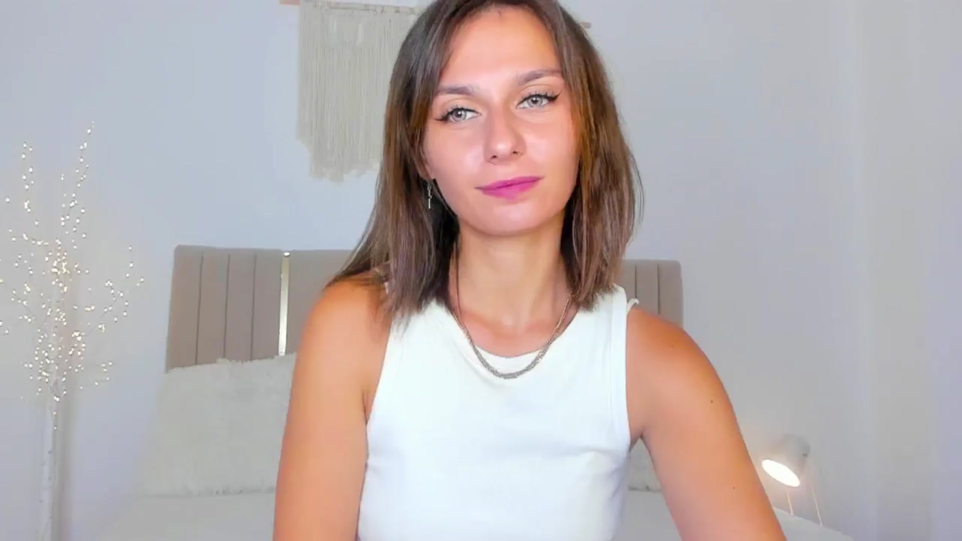 Gallery image thumbnail from M1ss_arina's myfreecams stream on, 07/07/2025, 09:23 image 3 of 20