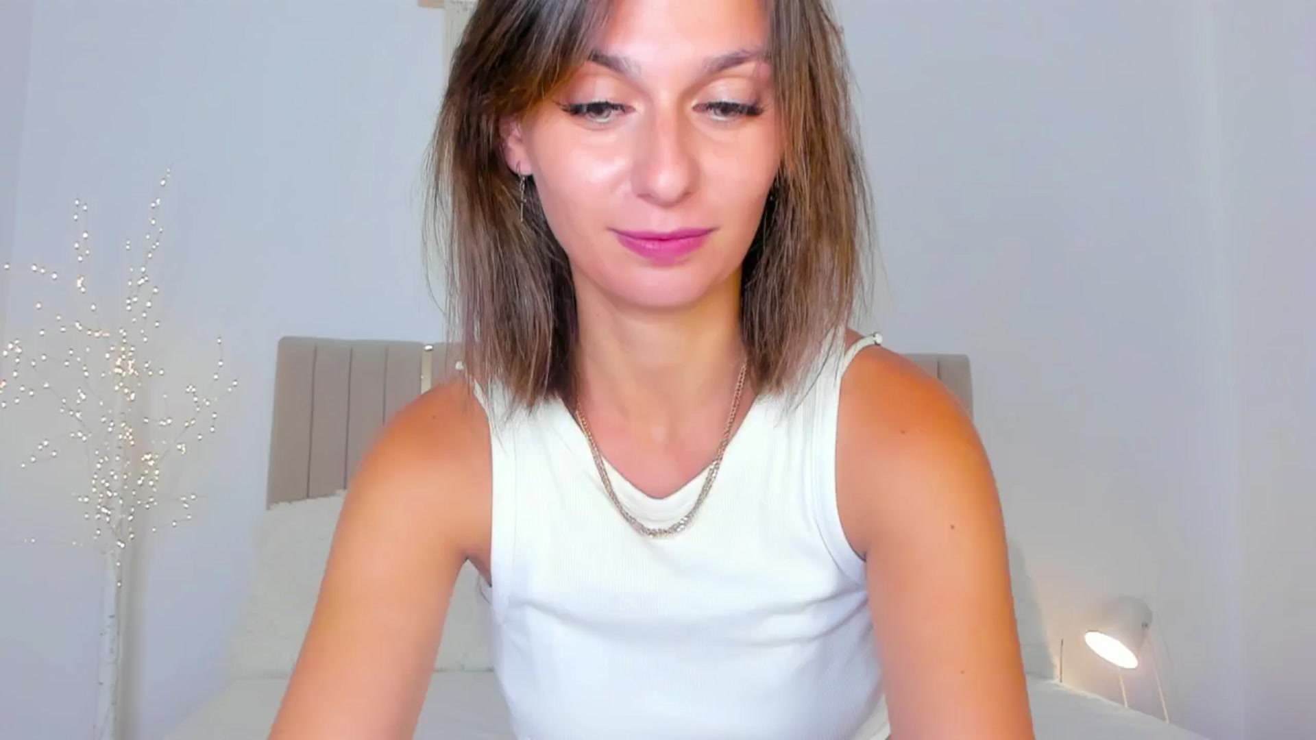 Gallery image thumbnail from M1ss_arina's myfreecams stream on, 07/07/2025, 09:23 image 6 of 20