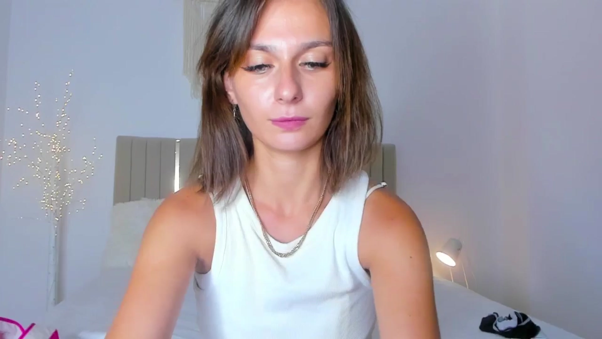 Gallery image thumbnail from M1ss_arina's myfreecams stream on, 07/07/2025, 11:17 image 13 of 20