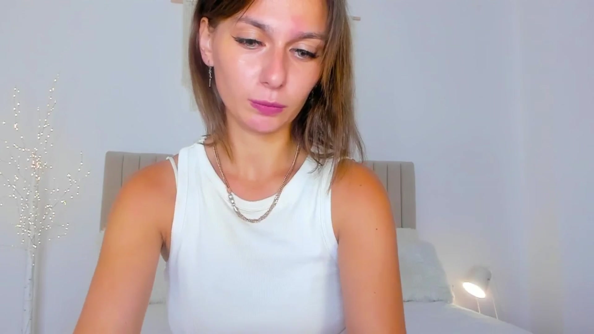Gallery image thumbnail from M1ss_arina's myfreecams stream on, 07/07/2025, 13:37 image 2 of 20