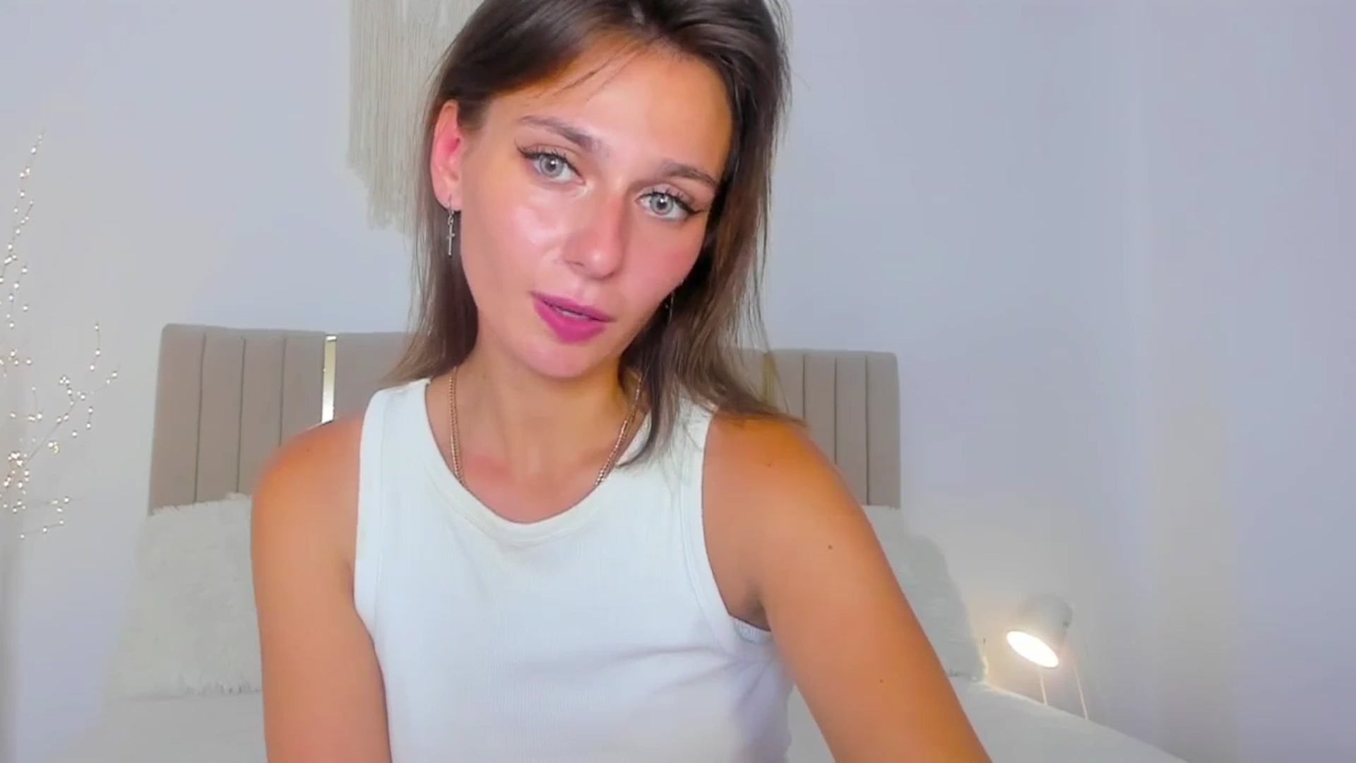 Gallery image thumbnail from M1ss_arina's myfreecams stream on, 07/07/2025, 14:29 image 2 of 20