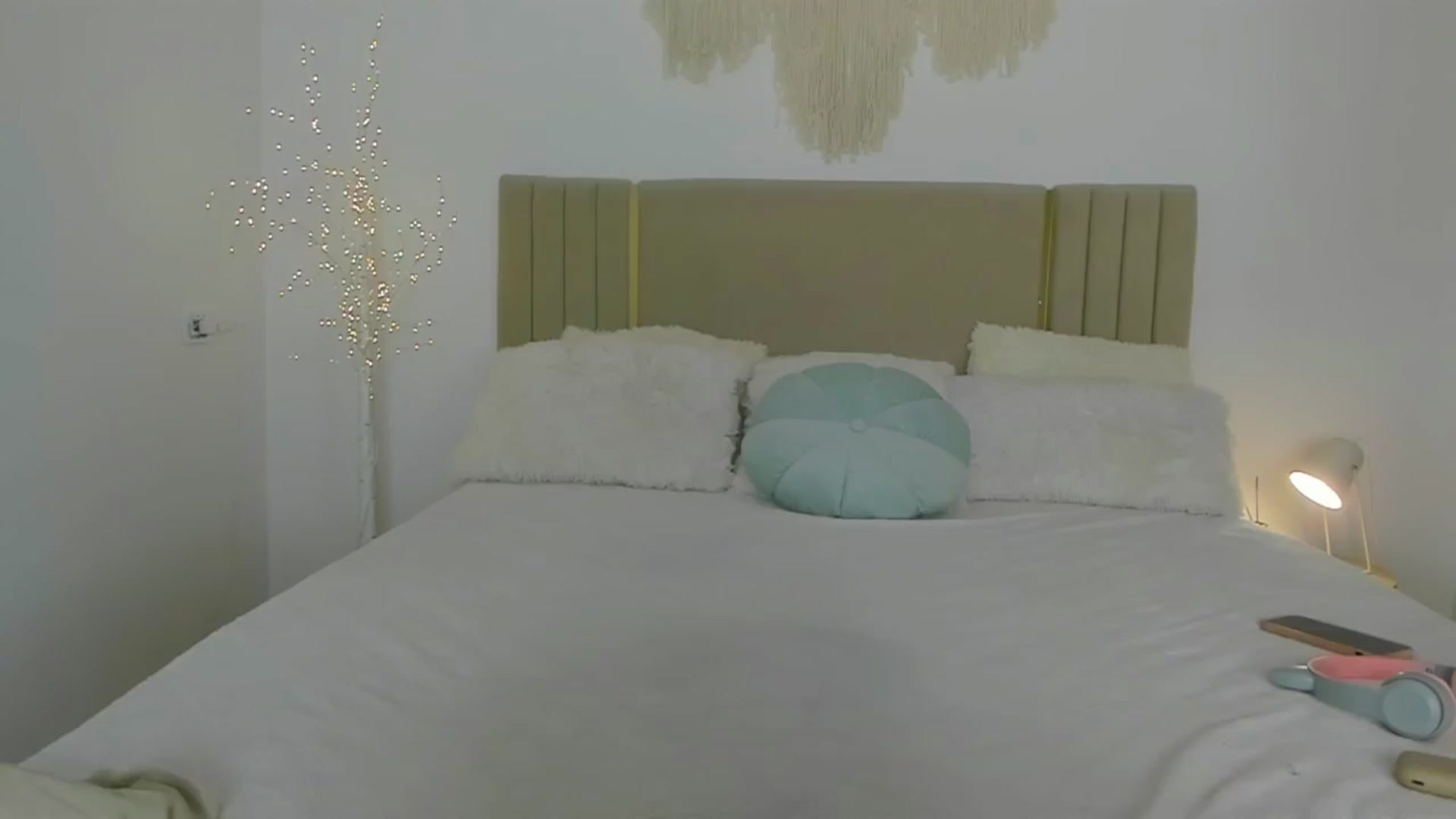 Gallery image thumbnail from M1ss_arina's myfreecams stream on, 07/12/2025, 10:33 image 17 of 20
