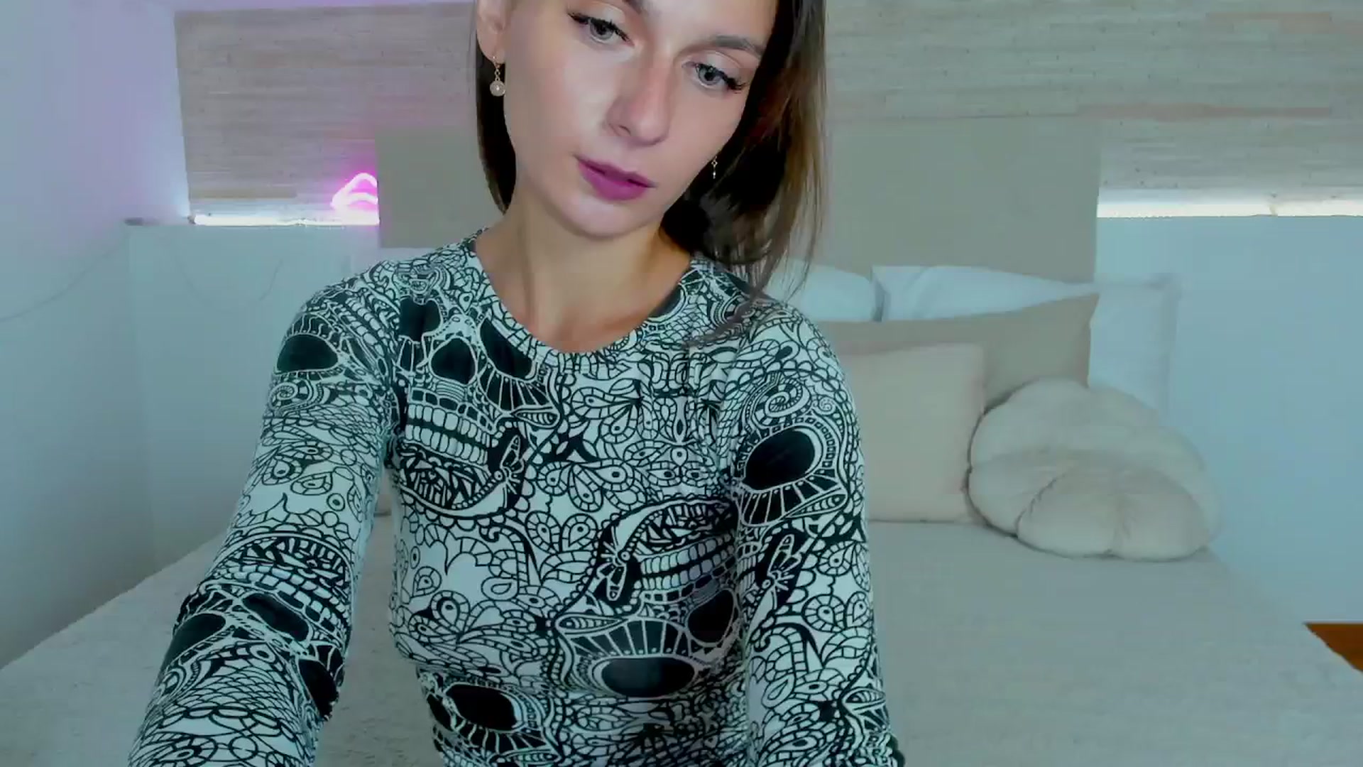 Gallery image thumbnail from M1ss_arina's myfreecams stream on, 07/14/2025, 09:21 image 6 of 20
