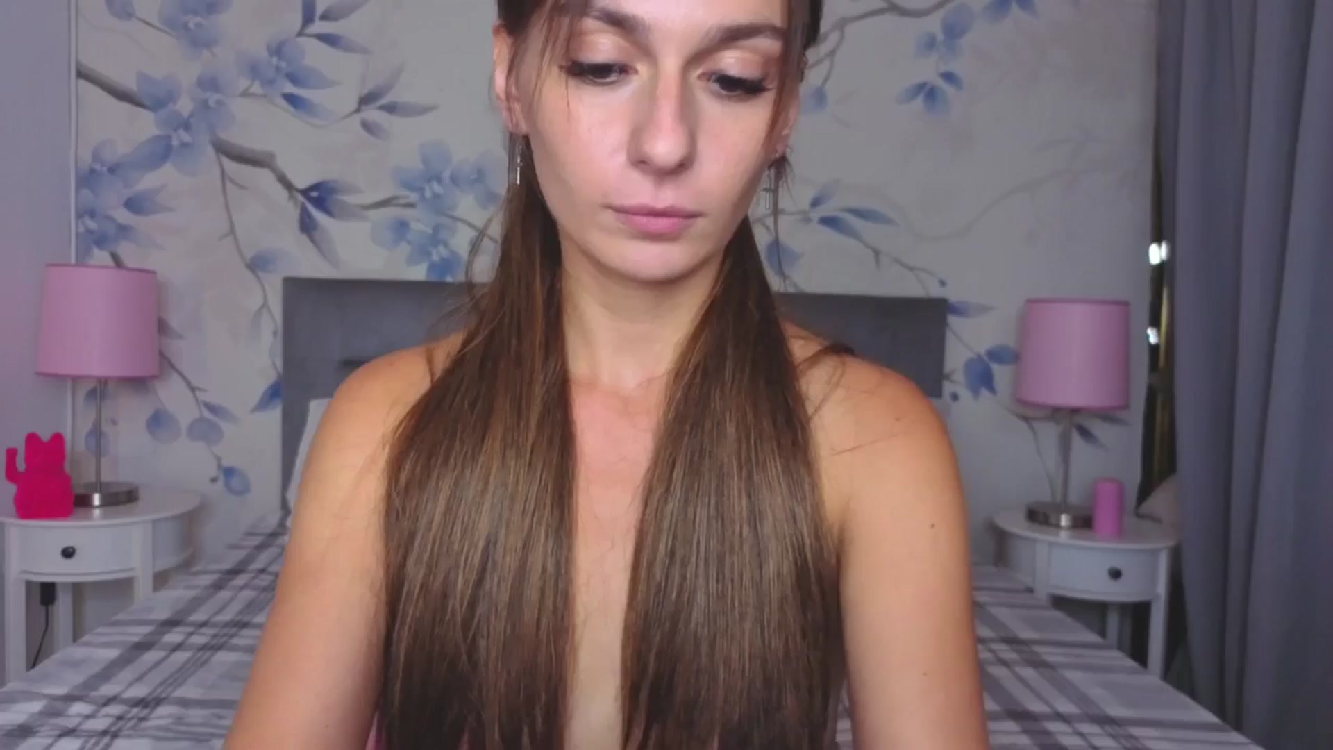 Gallery image thumbnail from M1ss_arina's myfreecams stream on, 08/03/2025, 14:08 image 16 of 20