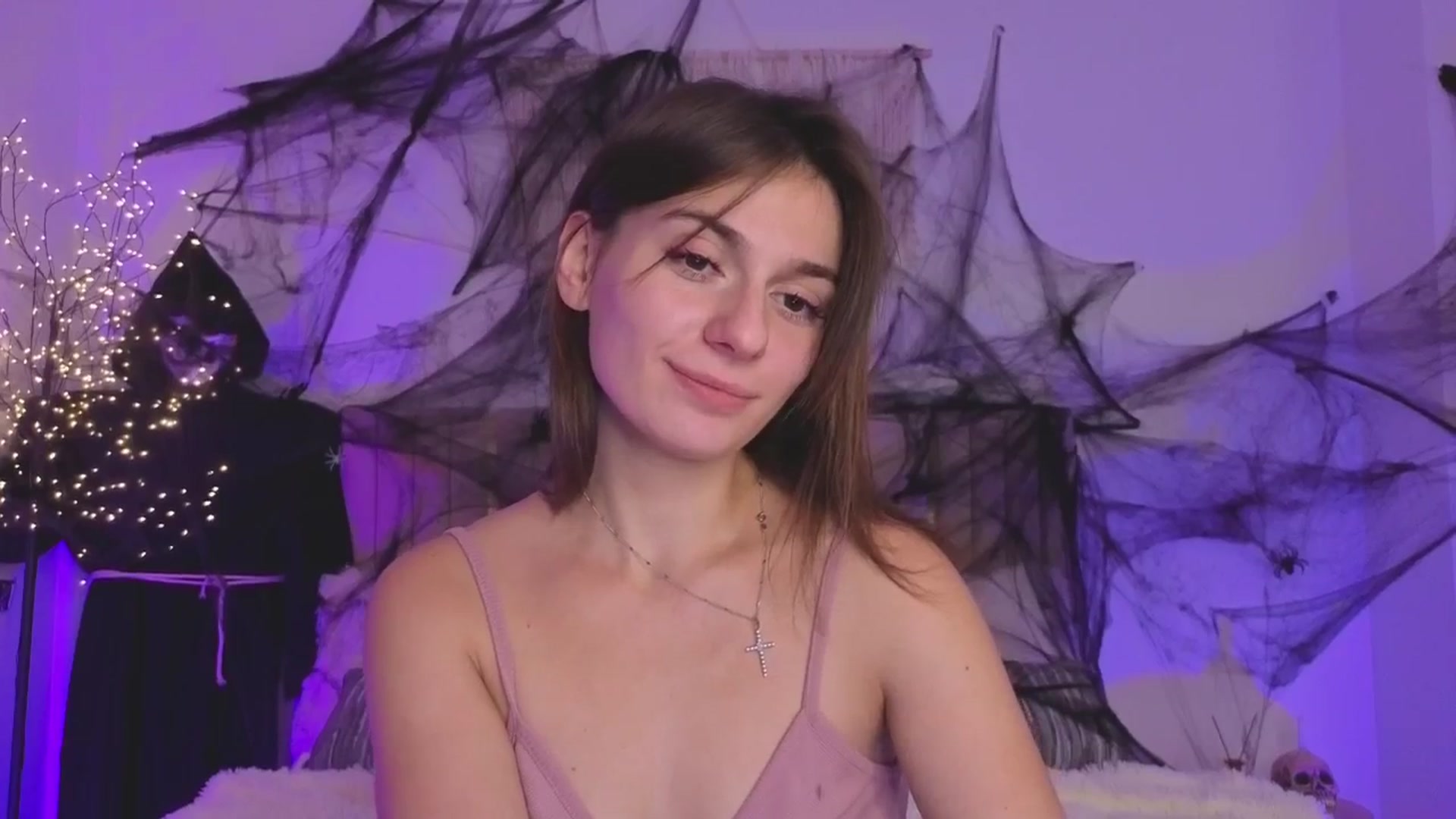 Gallery image thumbnail from M1ss_arina's myfreecams stream on, 11/03/2025, 01:40 image 15 of 20