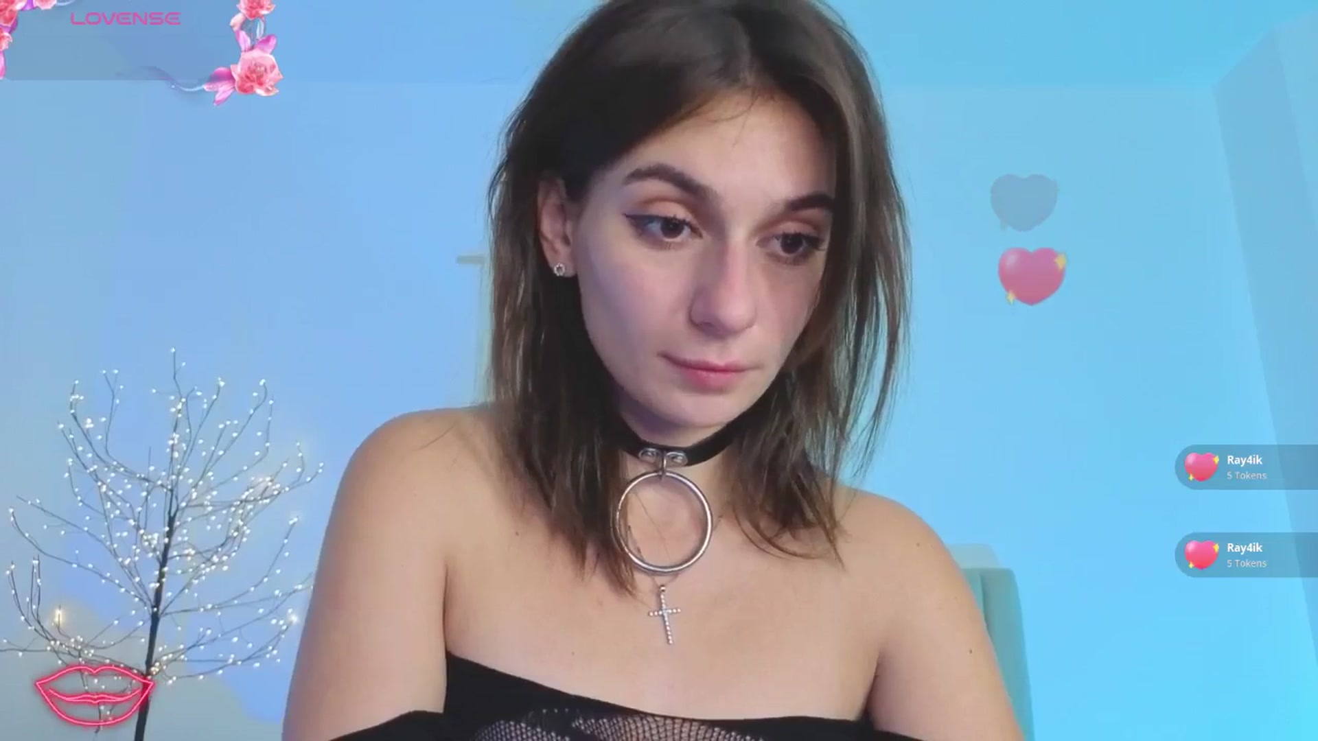 Gallery image thumbnail from M1ss_arina's myfreecams stream on, 11/23/2025, 02:55 image 16 of 20
