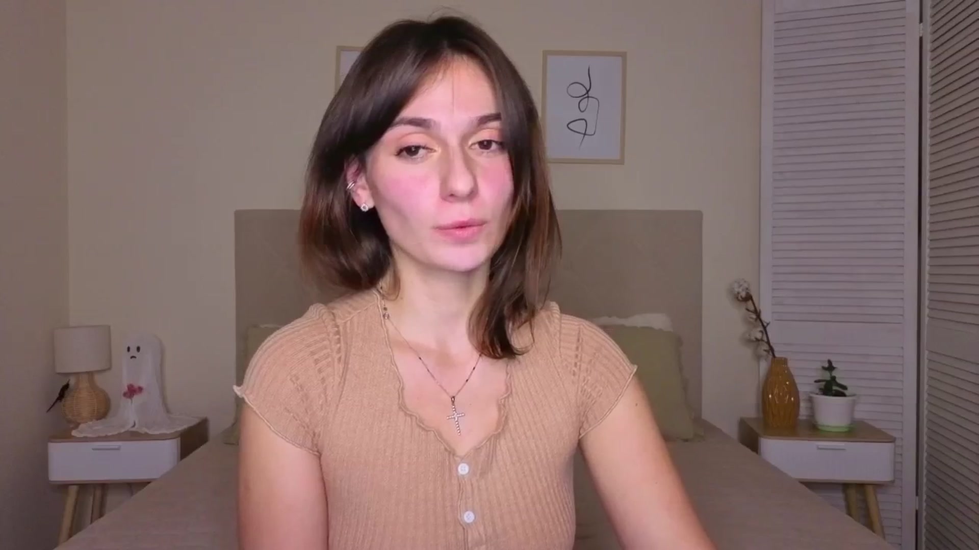 Gallery image thumbnail from M1ss_arina's myfreecams stream on, 11/25/2025, 08:39 image 5 of 20