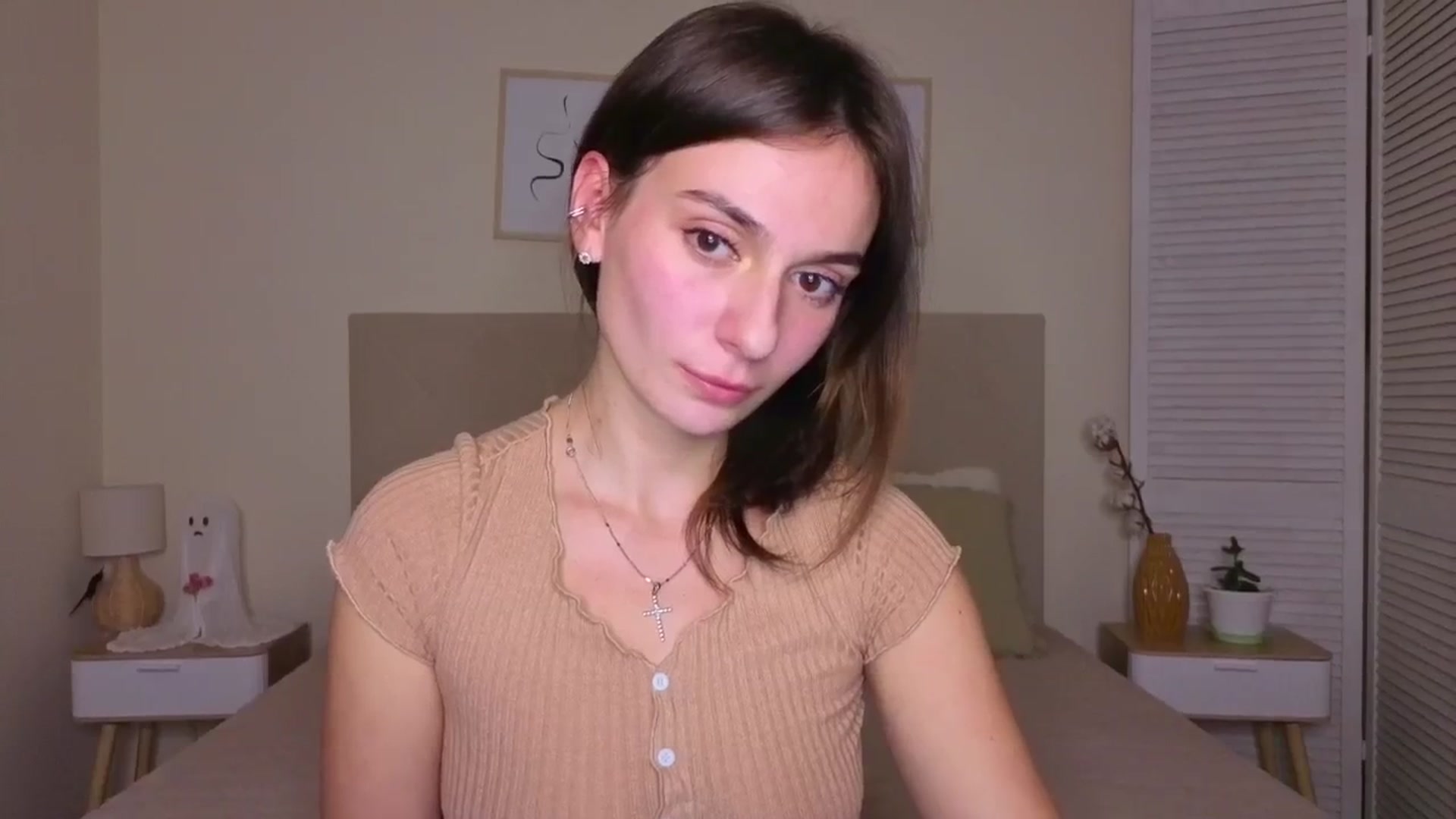 Gallery image thumbnail from M1ss_arina's myfreecams stream on, 11/25/2025, 08:39 image 6 of 20