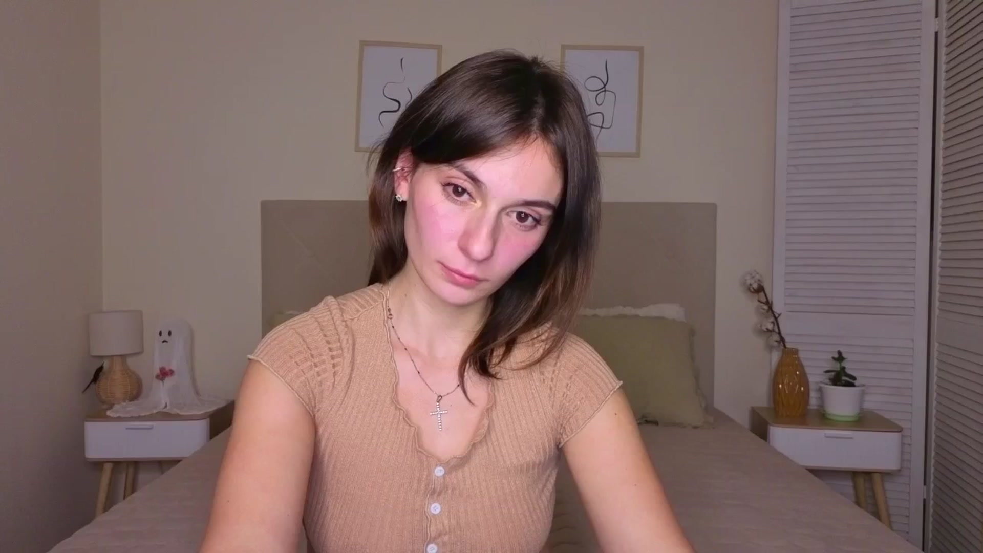 Gallery image thumbnail from M1ss_arina's myfreecams stream on, 11/25/2025, 08:39 image 13 of 20