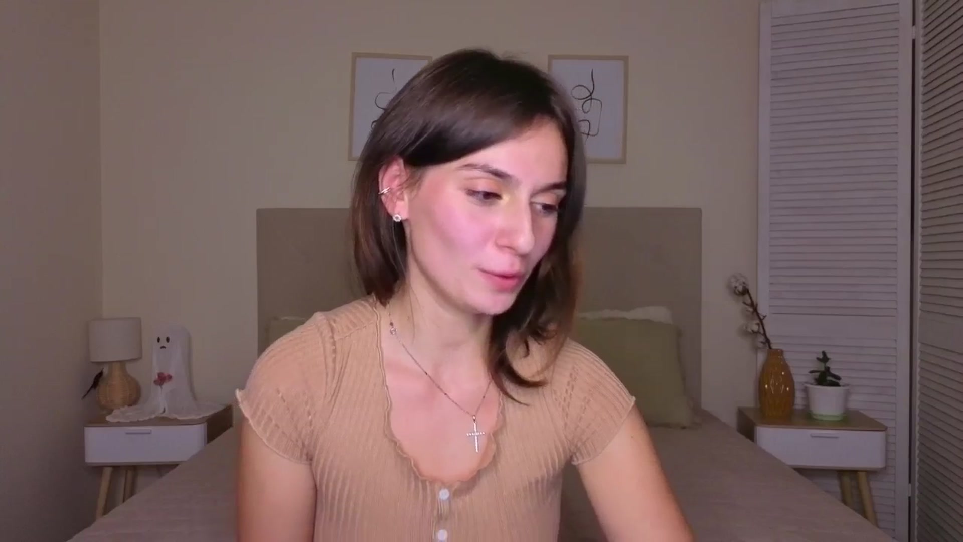 Gallery image thumbnail from M1ss_arina's myfreecams stream on, 11/25/2025, 08:39 image 9 of 20