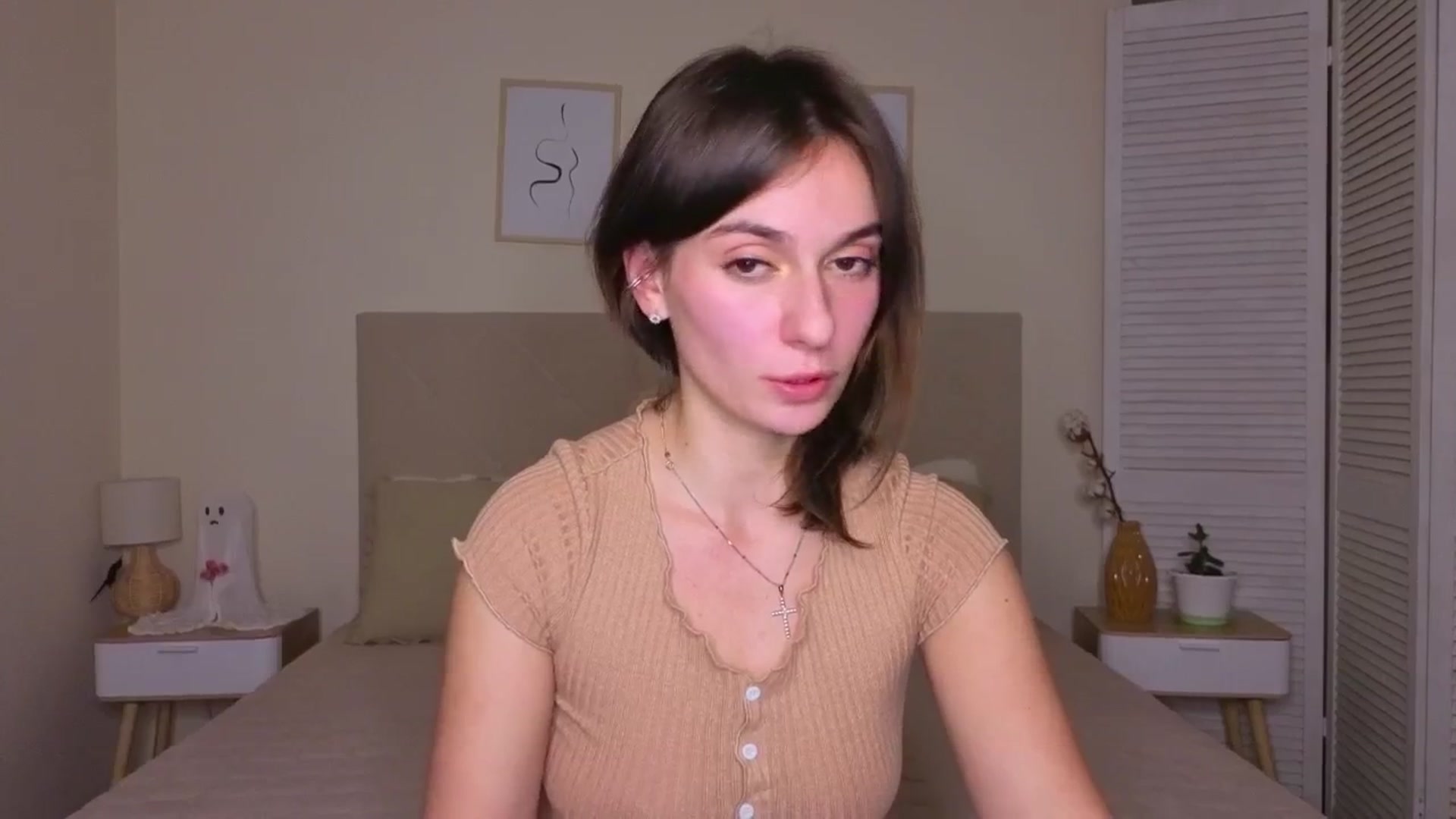Gallery image thumbnail from M1ss_arina's myfreecams stream on, 11/25/2025, 08:39 image 3 of 20
