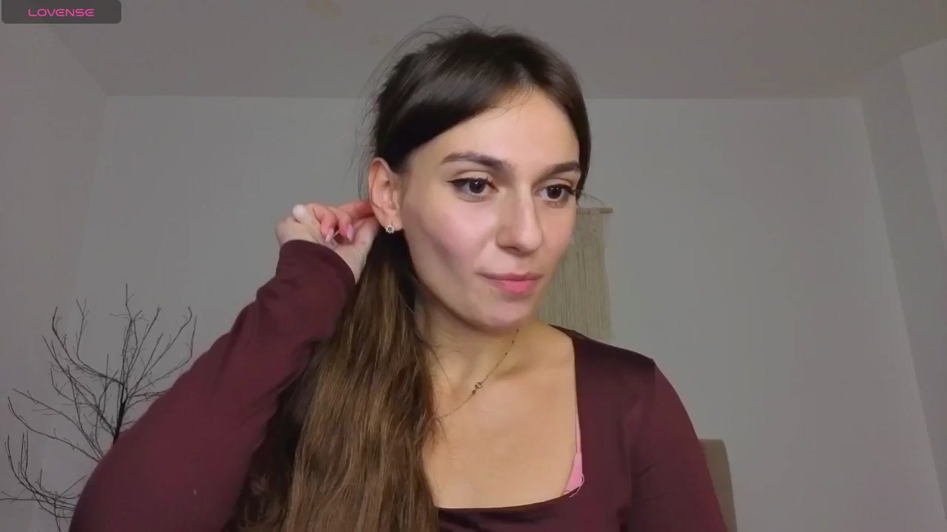Gallery image thumbnail from M1ss_arina's myfreecams stream on, 11/28/2025, 24:00 image 18 of 20