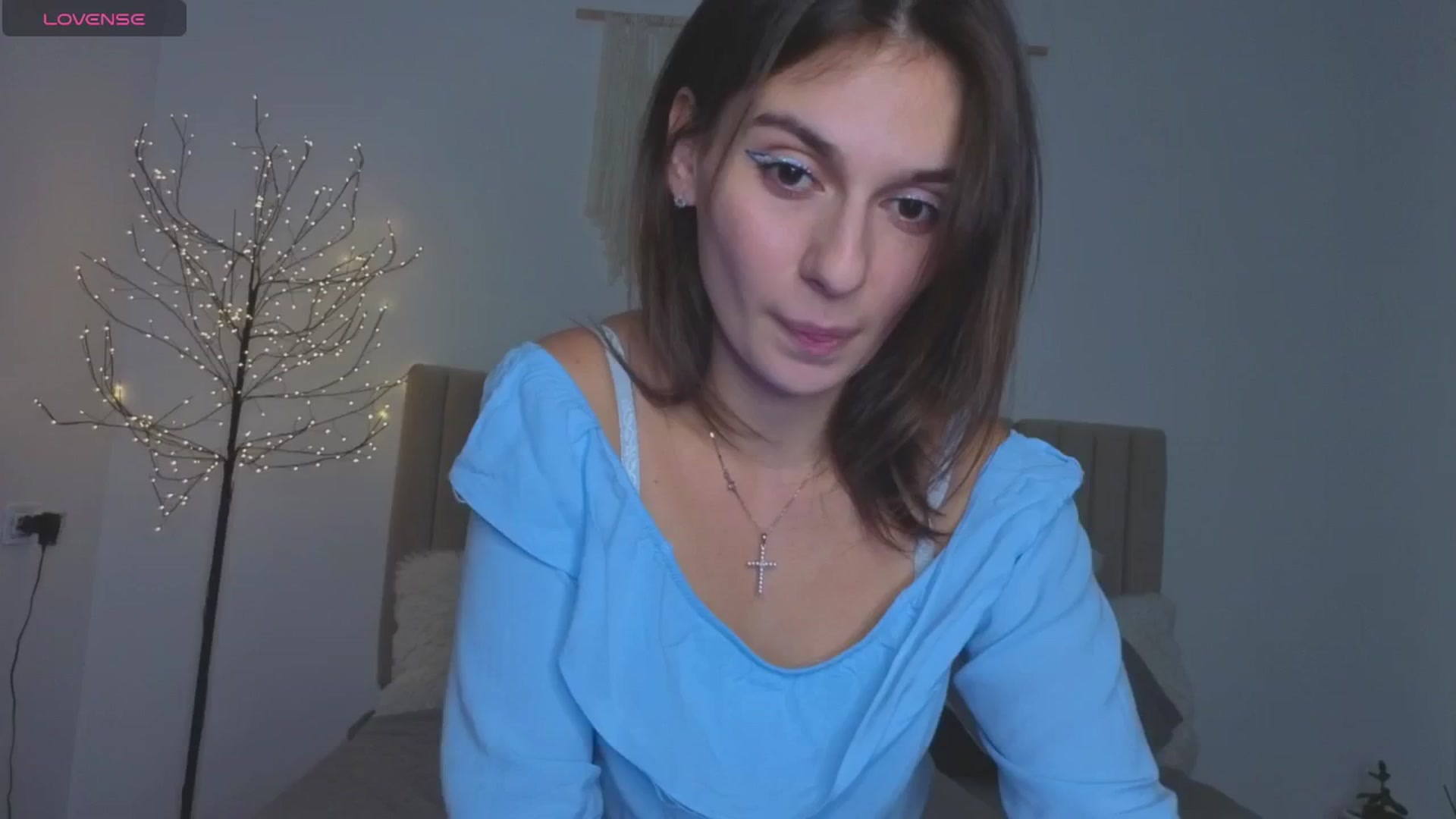 Gallery image thumbnail from M1ss_arina's myfreecams stream on, 12/03/2025, 23:05 image 19 of 20