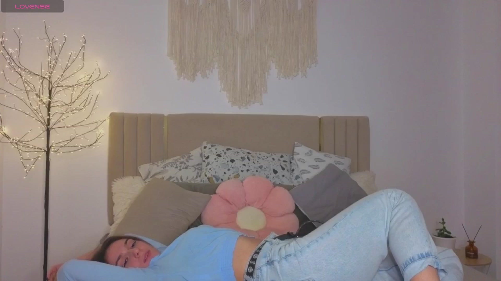Gallery image thumbnail from M1ss_arina's myfreecams stream on, 12/03/2025, 23:05 image 1 of 20