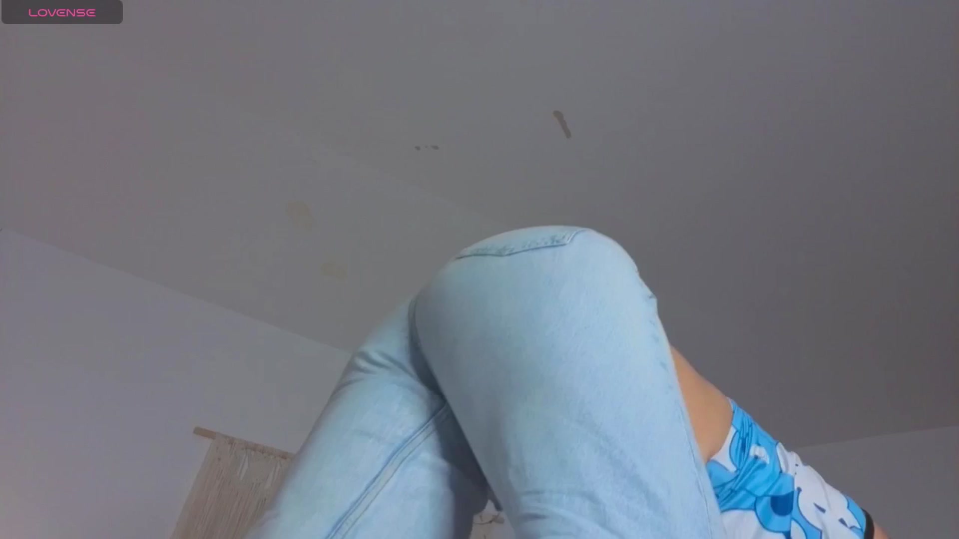 Gallery image thumbnail from M1ss_arina's myfreecams stream on, 12/04/2025, 24:08 image 7 of 20