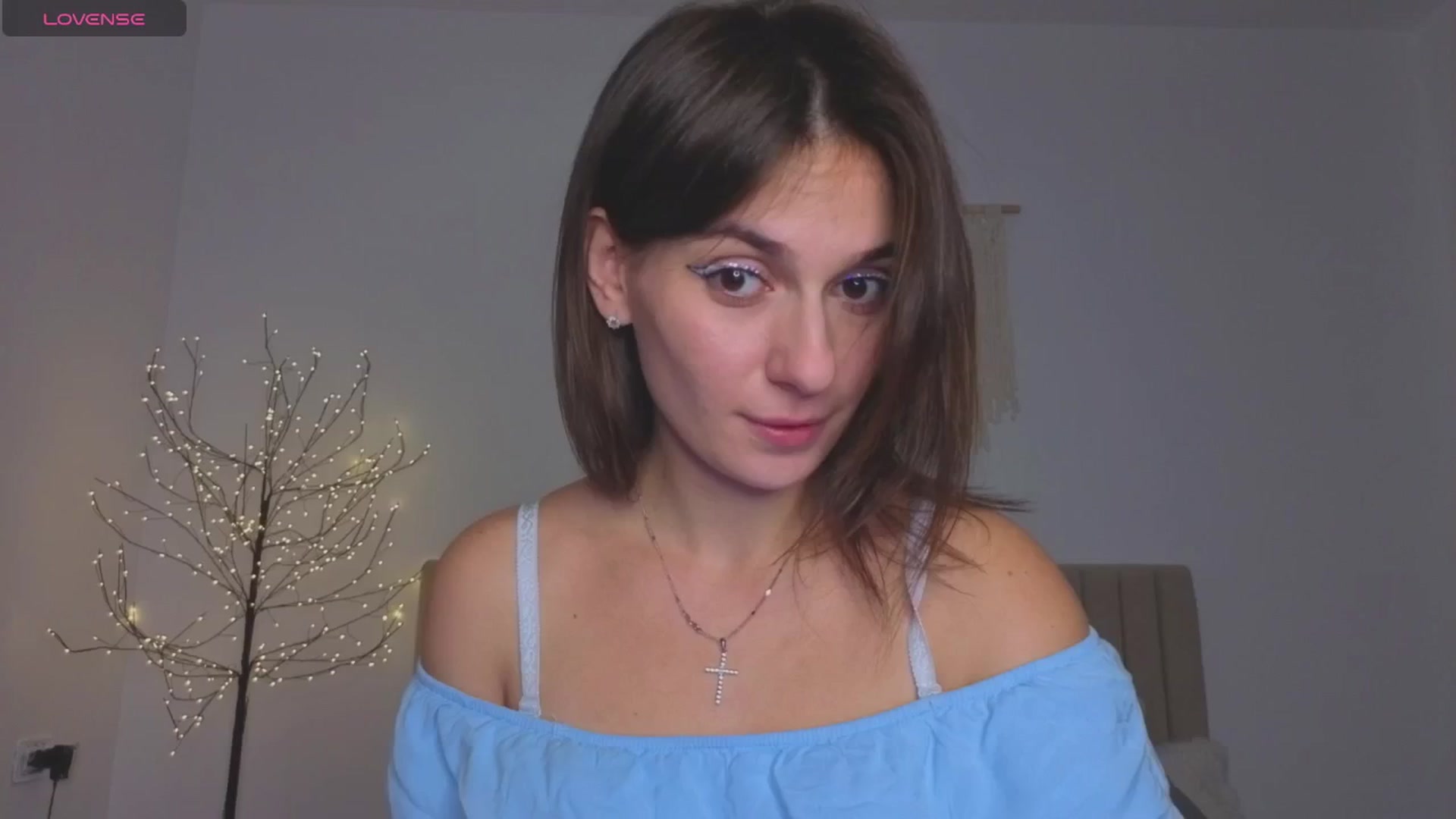 Gallery image thumbnail from M1ss_arina's myfreecams stream on, 12/04/2025, 24:08 image 3 of 20