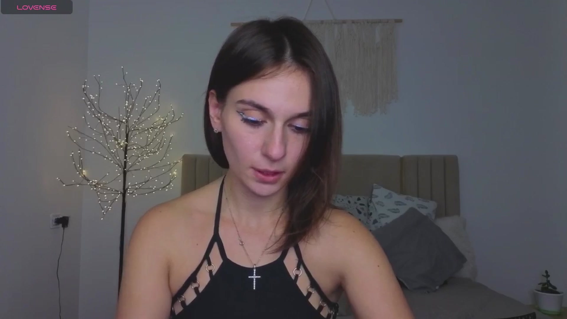 Gallery image thumbnail from M1ss_arina's myfreecams stream on, 12/04/2025, 02:11 image 18 of 20