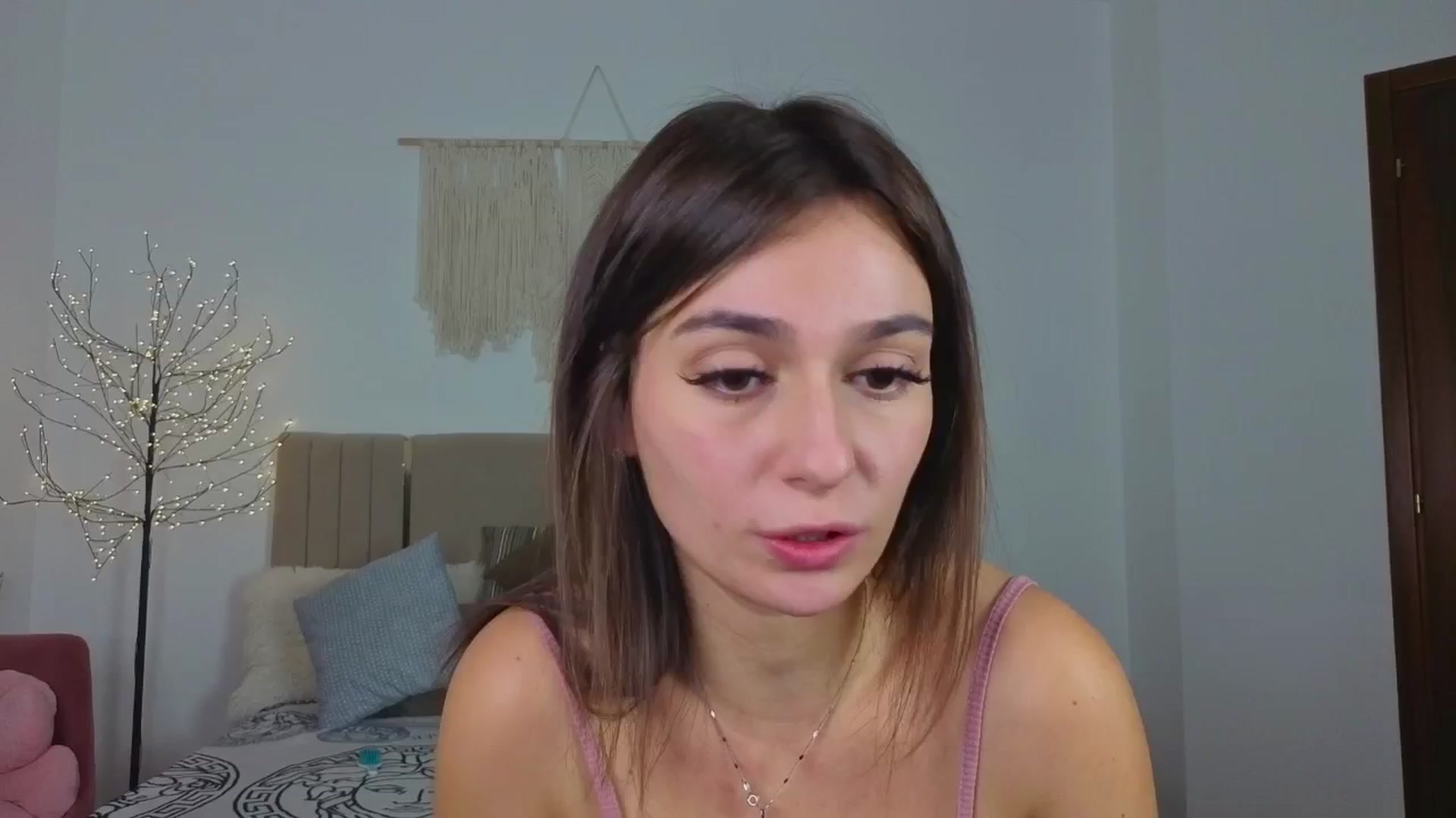 Gallery image thumbnail from M1ss_arina's myfreecams stream on, 12/08/2025, 01:44 image 10 of 20