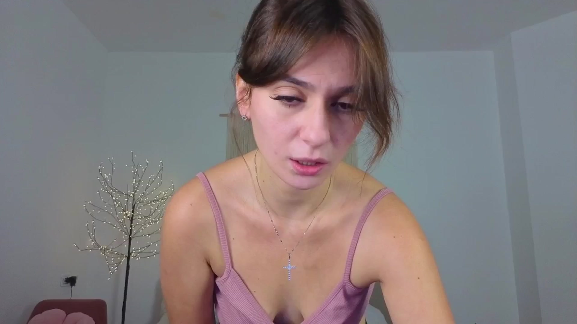 Gallery image thumbnail from M1ss_arina's myfreecams stream on, 12/08/2025, 01:44 image 4 of 20