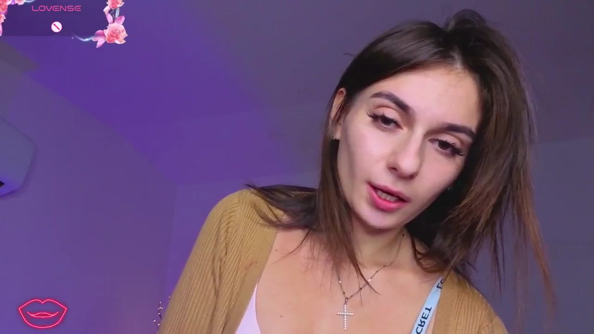 Gallery image thumbnail from M1ss_arina's myfreecams stream on, 12/10/2025, 24:27 image 13 of 20