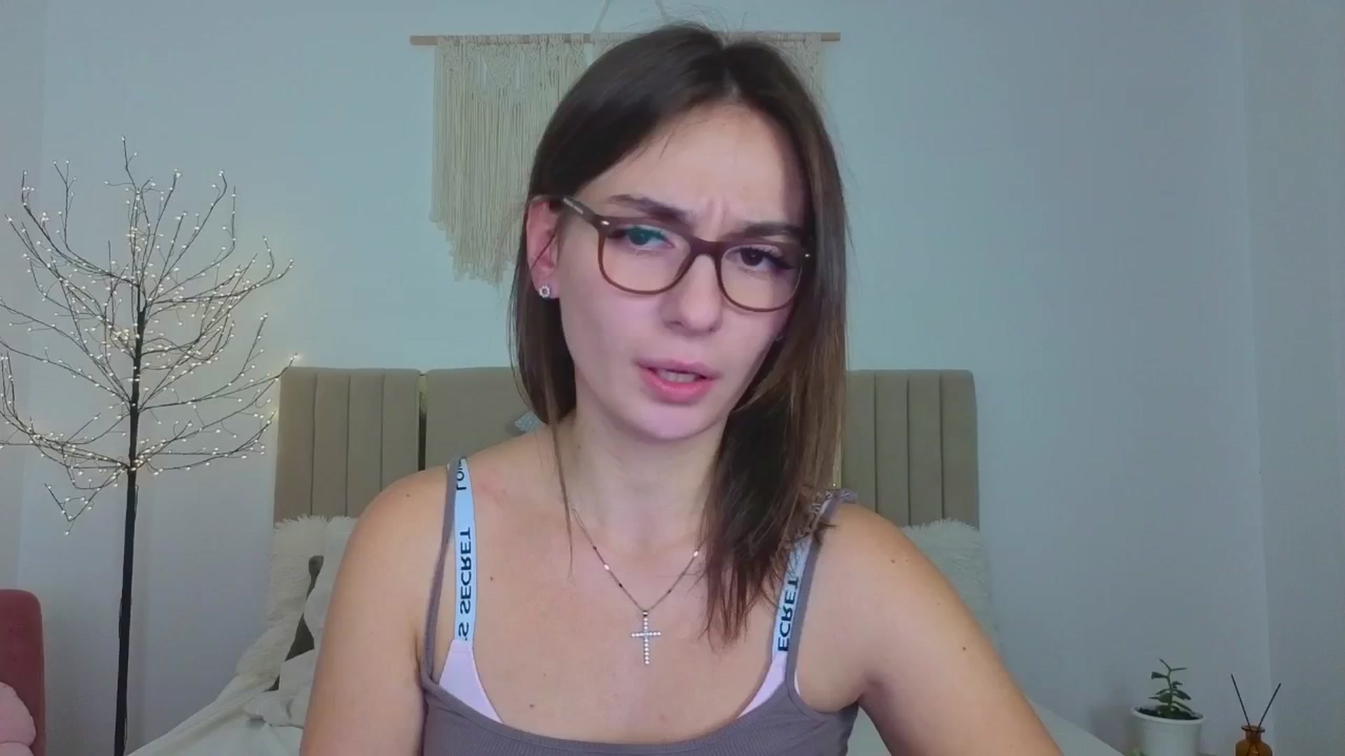 Gallery image thumbnail from M1ss_arina's myfreecams stream on, 12/11/2025, 23:33 image 13 of 20