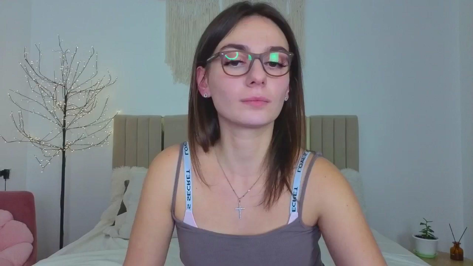 Gallery image thumbnail from M1ss_arina's myfreecams stream on, 12/11/2025, 23:33 image 5 of 20