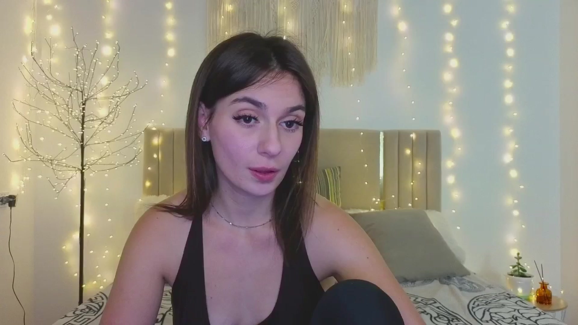 Gallery image thumbnail from M1ss_arina's myfreecams stream on, 12/18/2025, 01:05 image 9 of 20