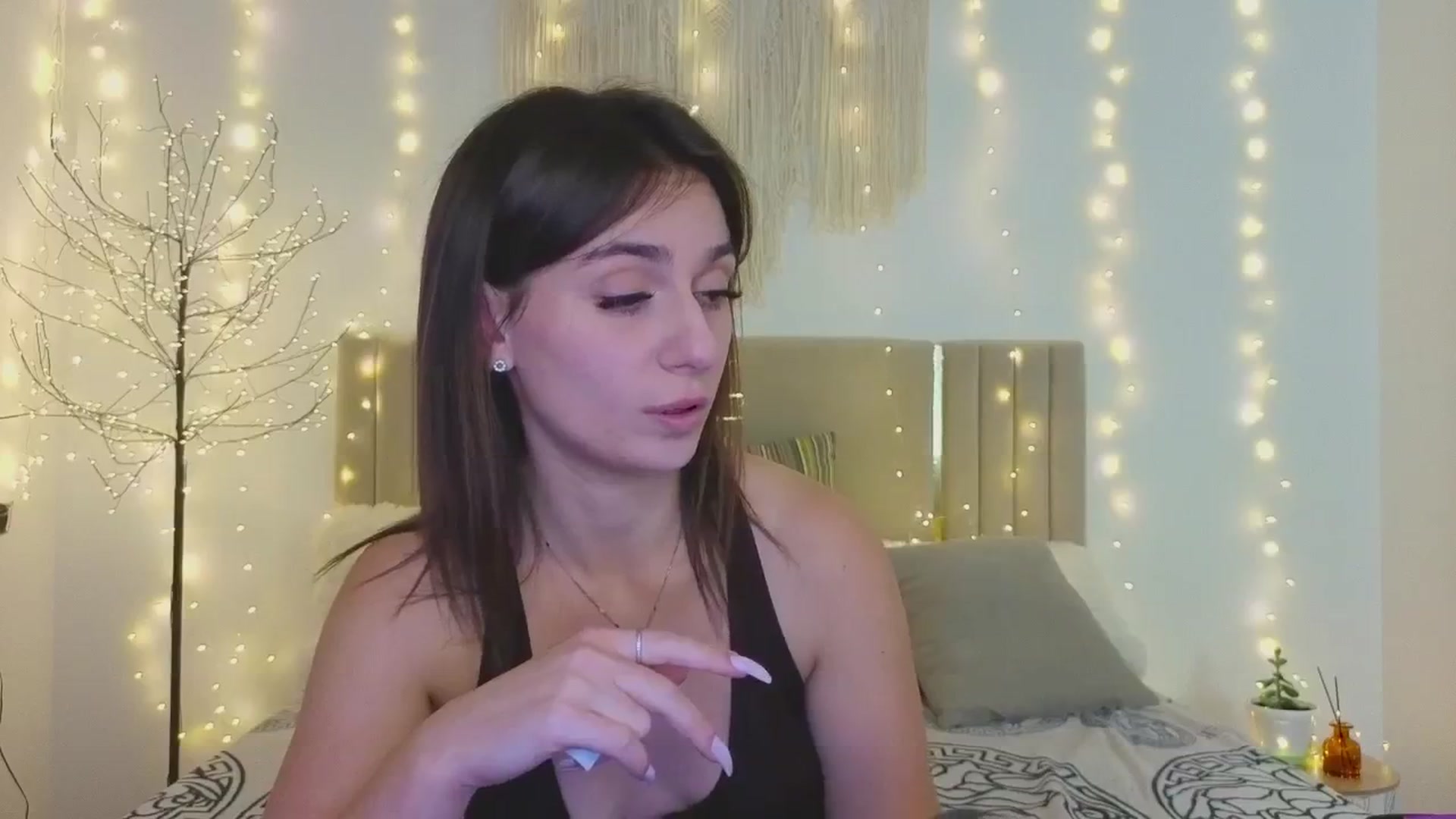 Gallery image thumbnail from M1ss_arina's myfreecams stream on, 12/18/2025, 01:05 image 2 of 20