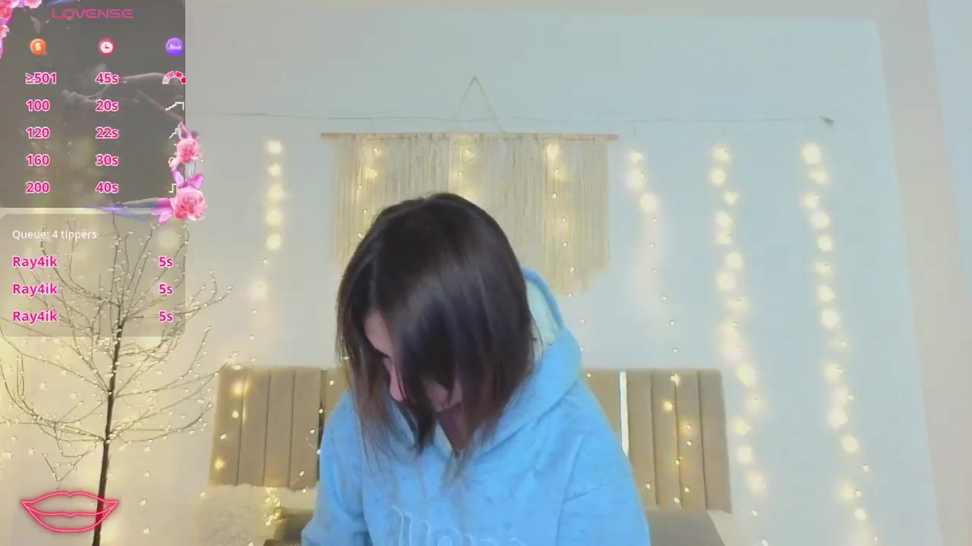 Gallery image thumbnail from M1ss_arina's myfreecams stream on, 12/18/2025, 04:37 image 2 of 20
