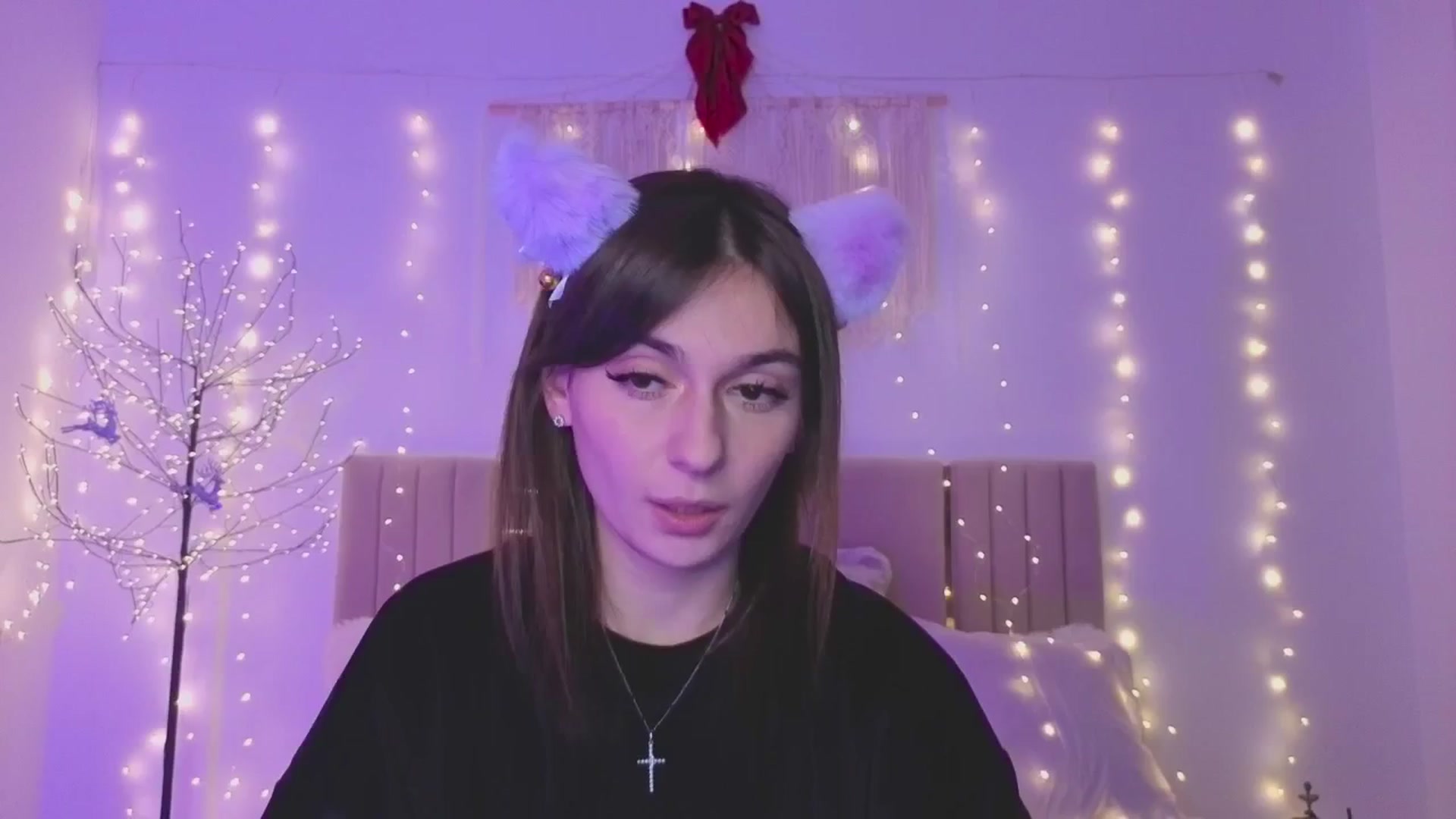 Gallery image thumbnail from M1ss_arina's myfreecams stream on, 12/19/2025, 23:48 image 5 of 20