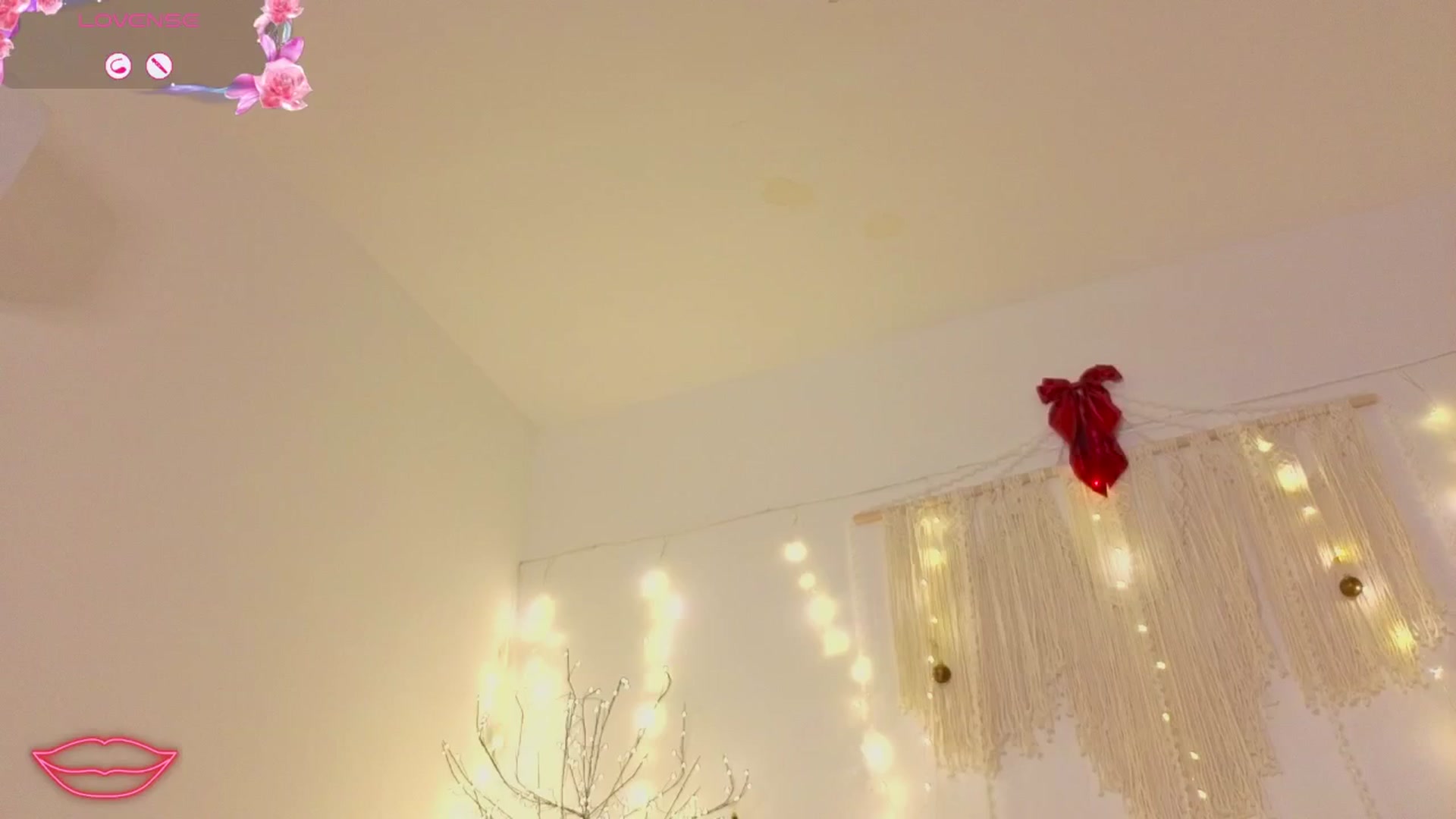 Gallery image thumbnail from M1ss_arina's myfreecams stream on, 12/23/2025, 01:27 image 12 of 20