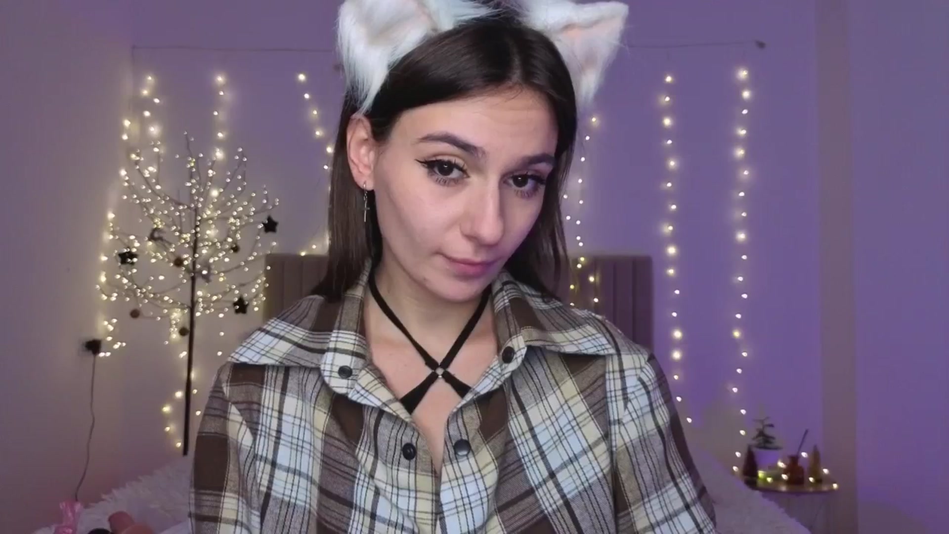Gallery image thumbnail from M1ss_arina's myfreecams stream on, 12/27/2025, 23:29 image 6 of 20