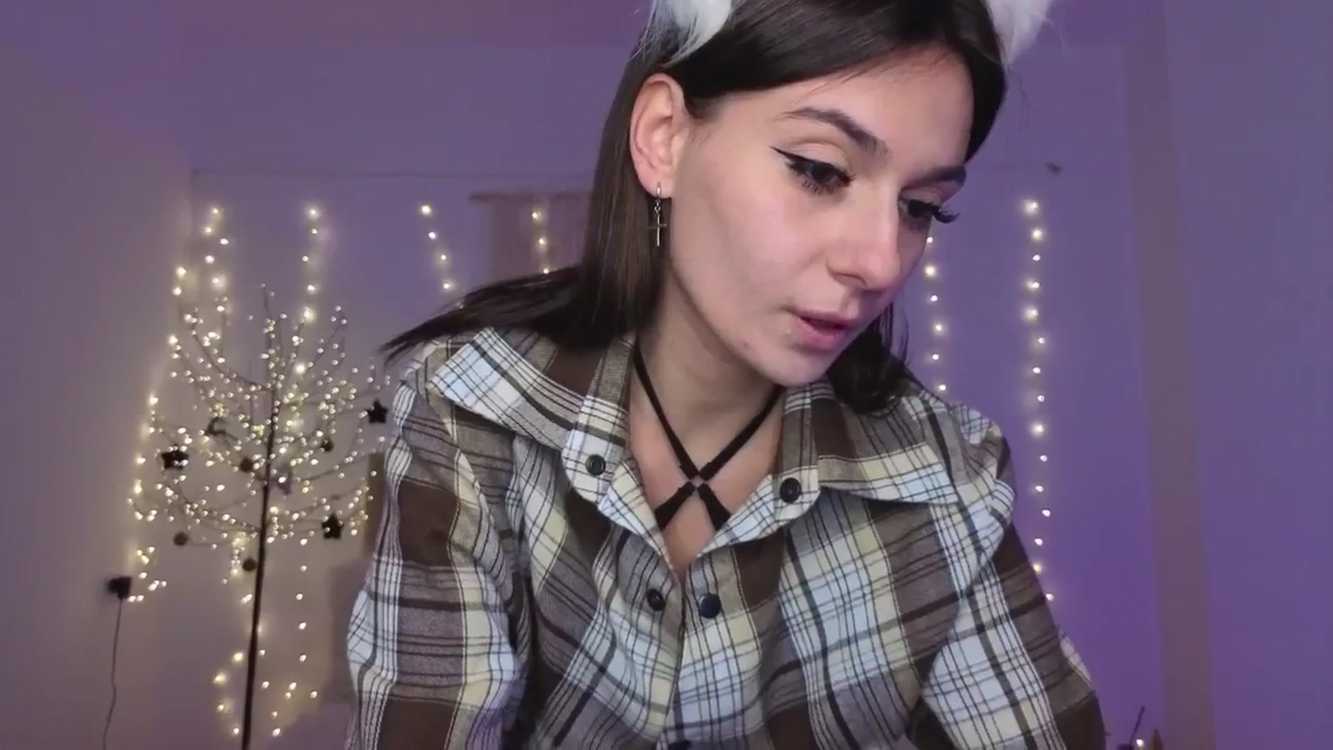 Gallery image thumbnail from M1ss_arina's myfreecams stream on, 12/27/2025, 23:29 image 12 of 20
